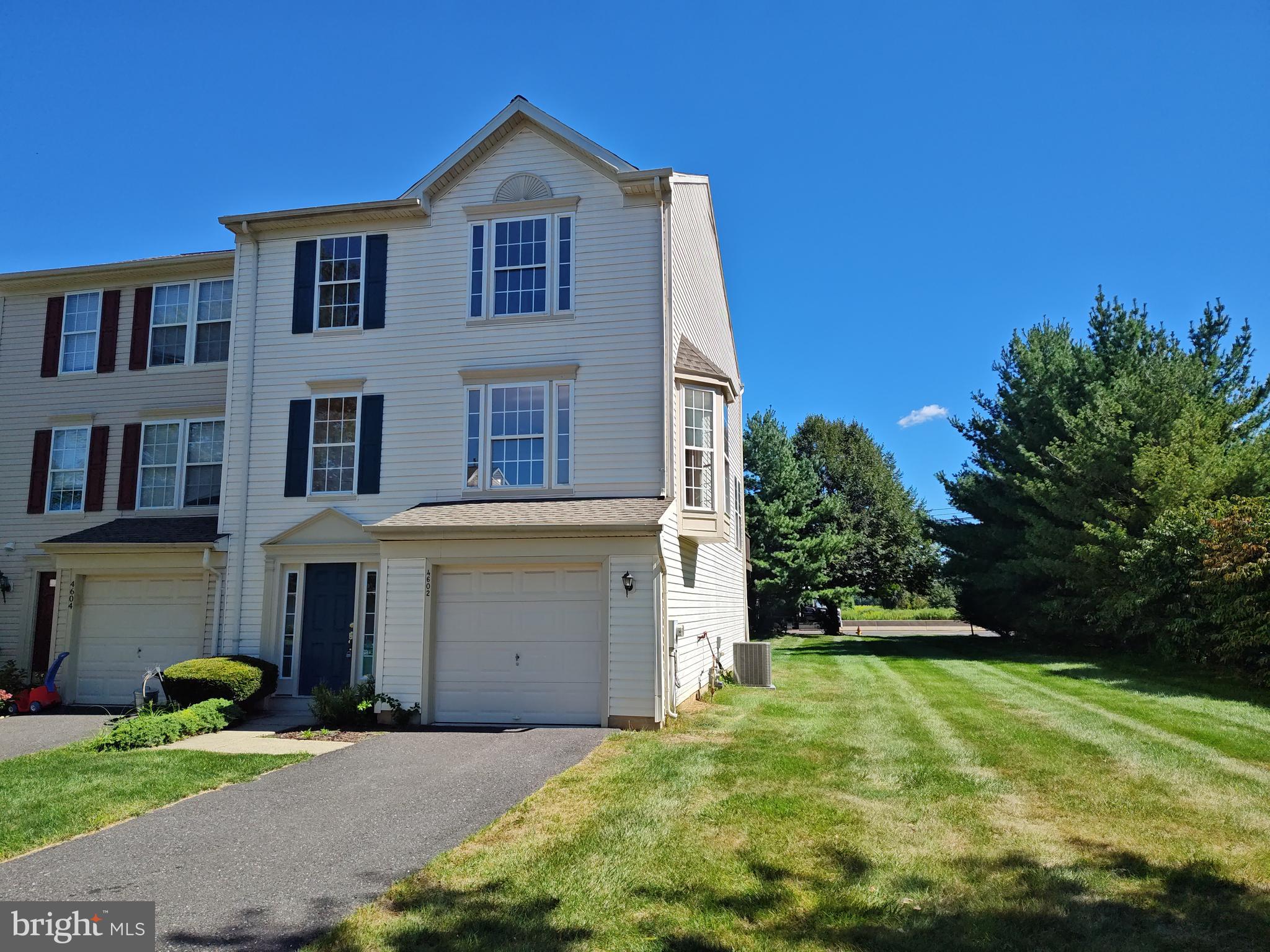 COUNTRYSIDE@U.SAUCON - Residential