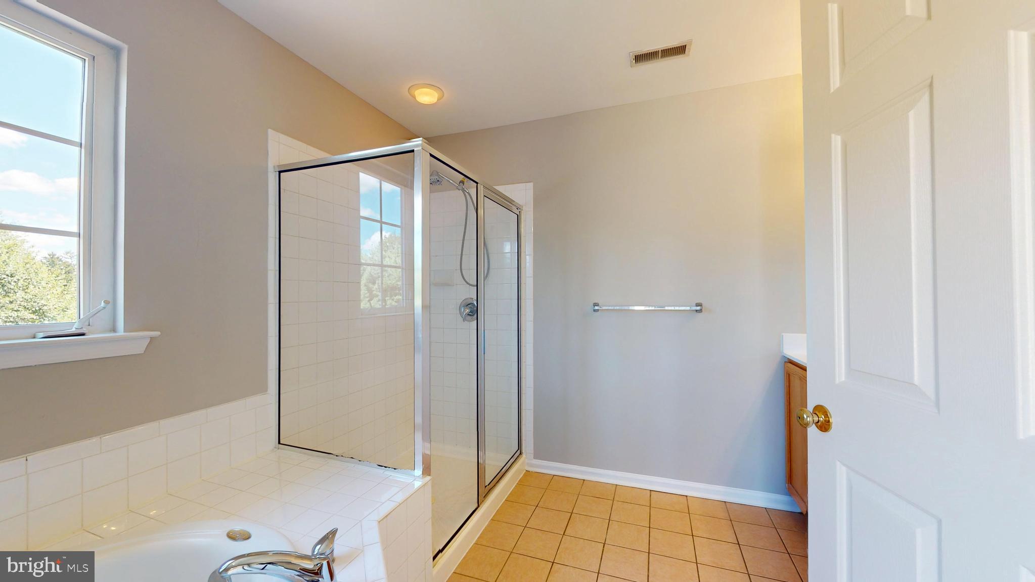 COUNTRYSIDE@U.SAUCON - Residential