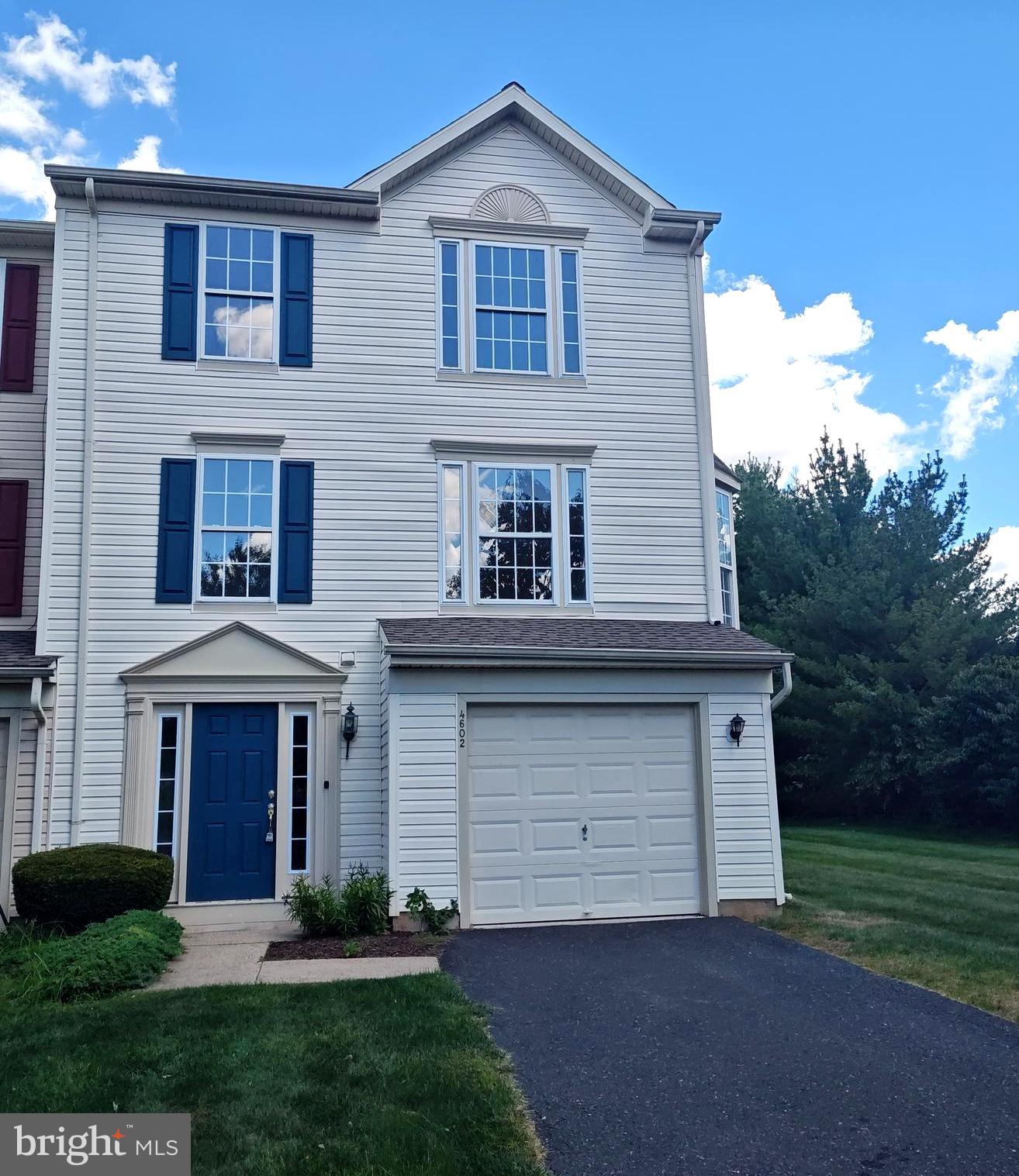 COUNTRYSIDE@U.SAUCON - Residential