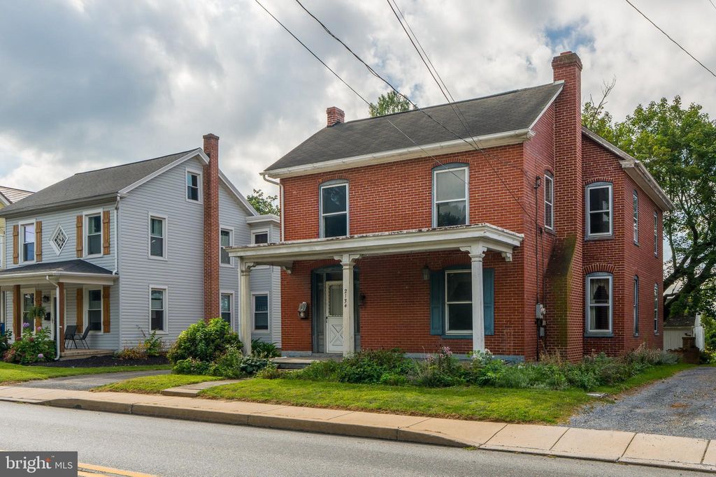 Photo of 2134 Main Street, LITITZ, PA 17543 (MLS # PALA2075522)