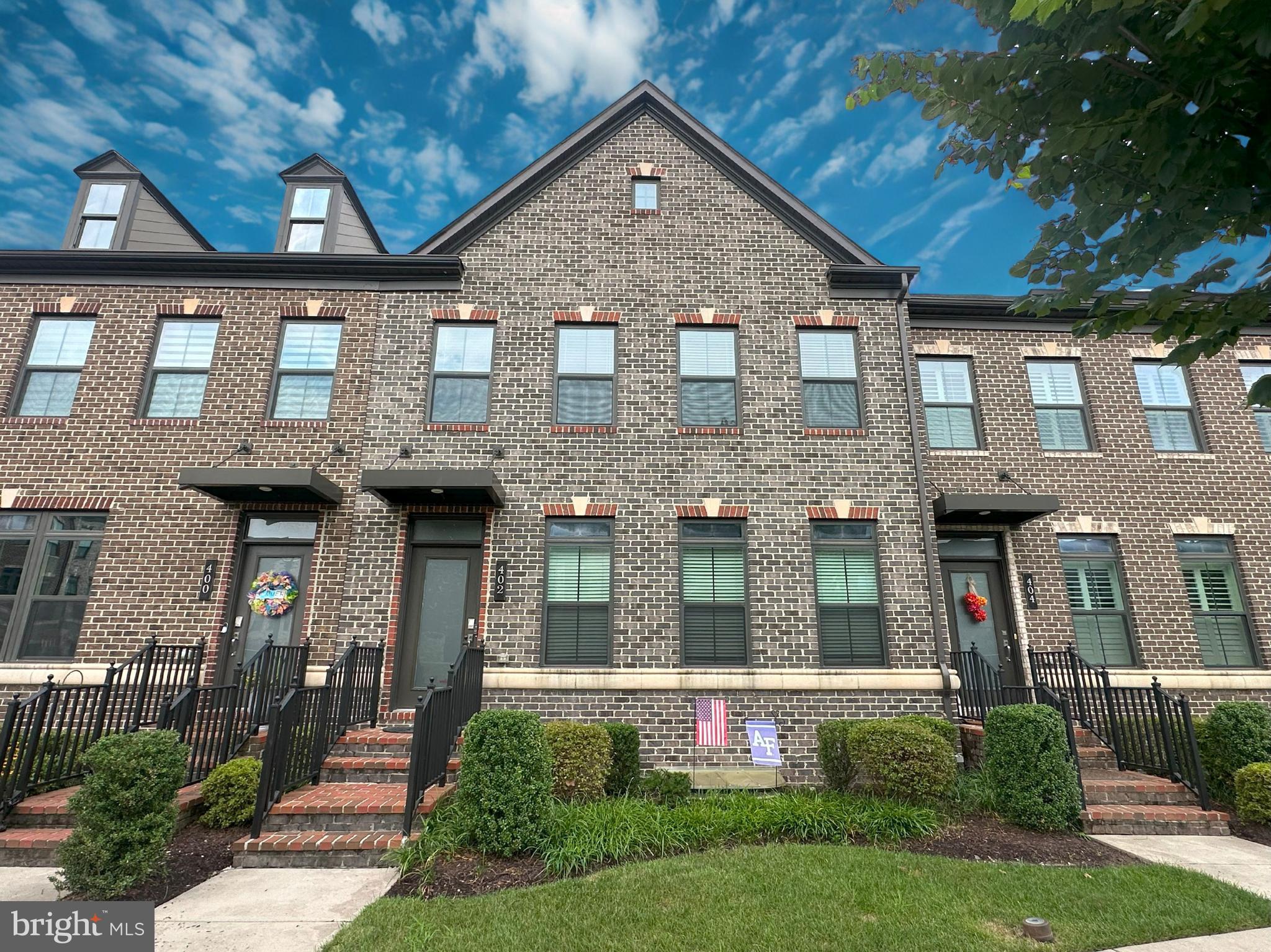 GREENLEIGH AT CROSSROADS - Residential