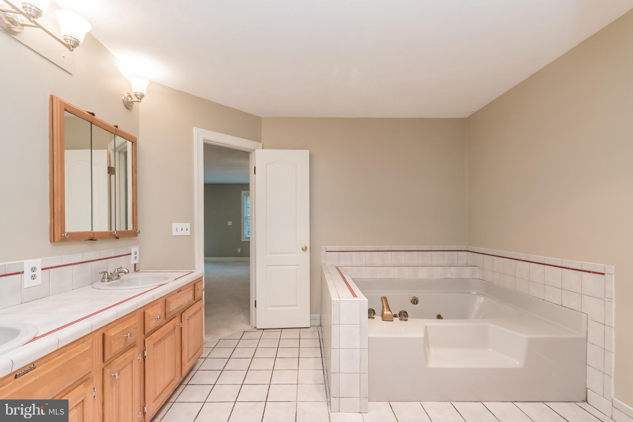 RIDGE VALLEY - Residential