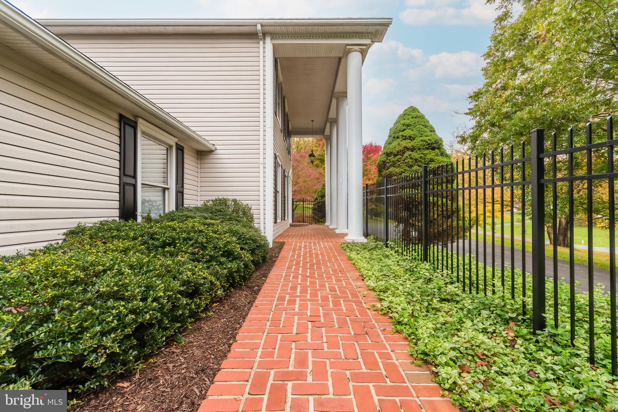 RIDGE VALLEY - Residential