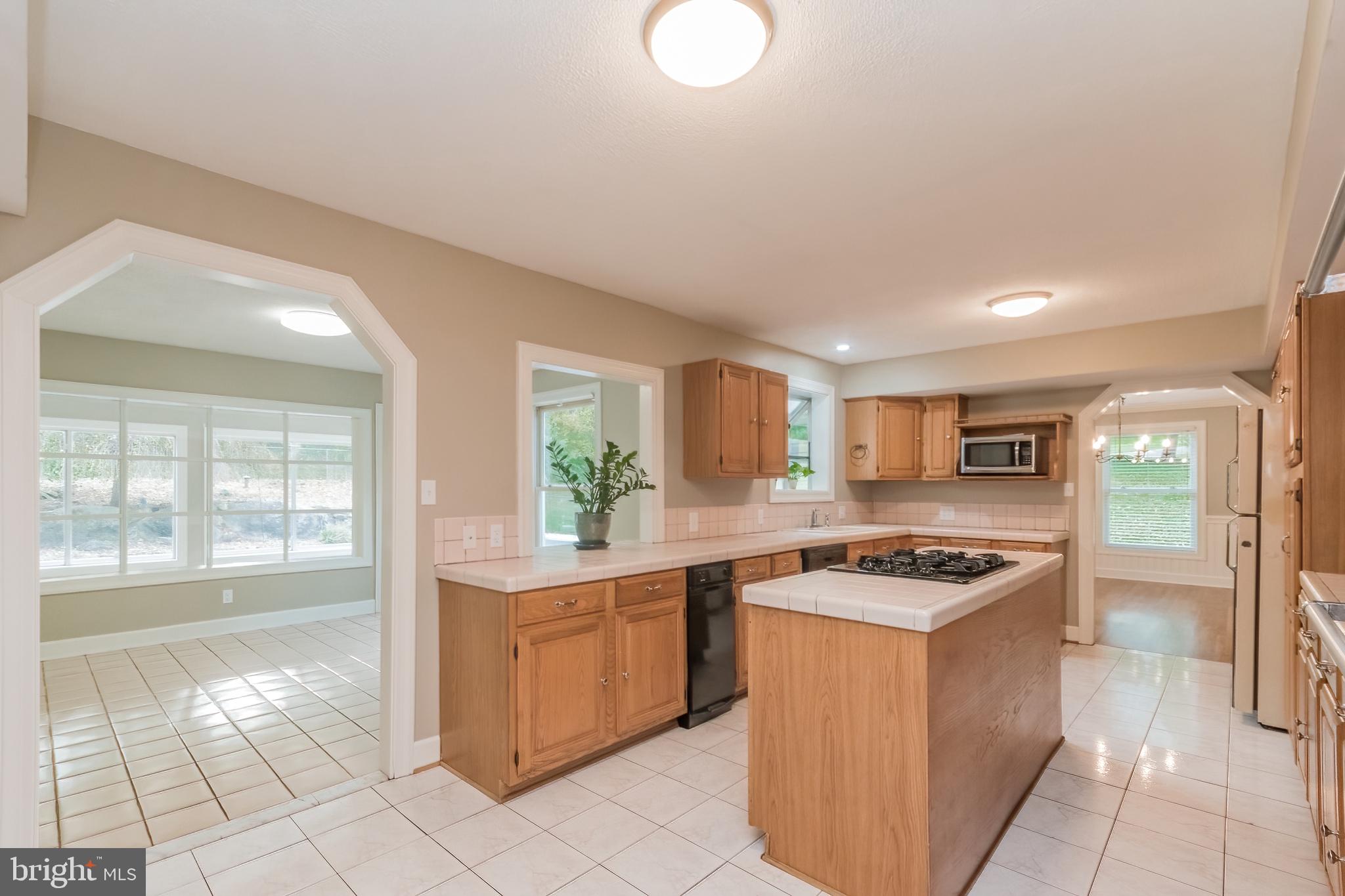 RIDGE VALLEY - Residential