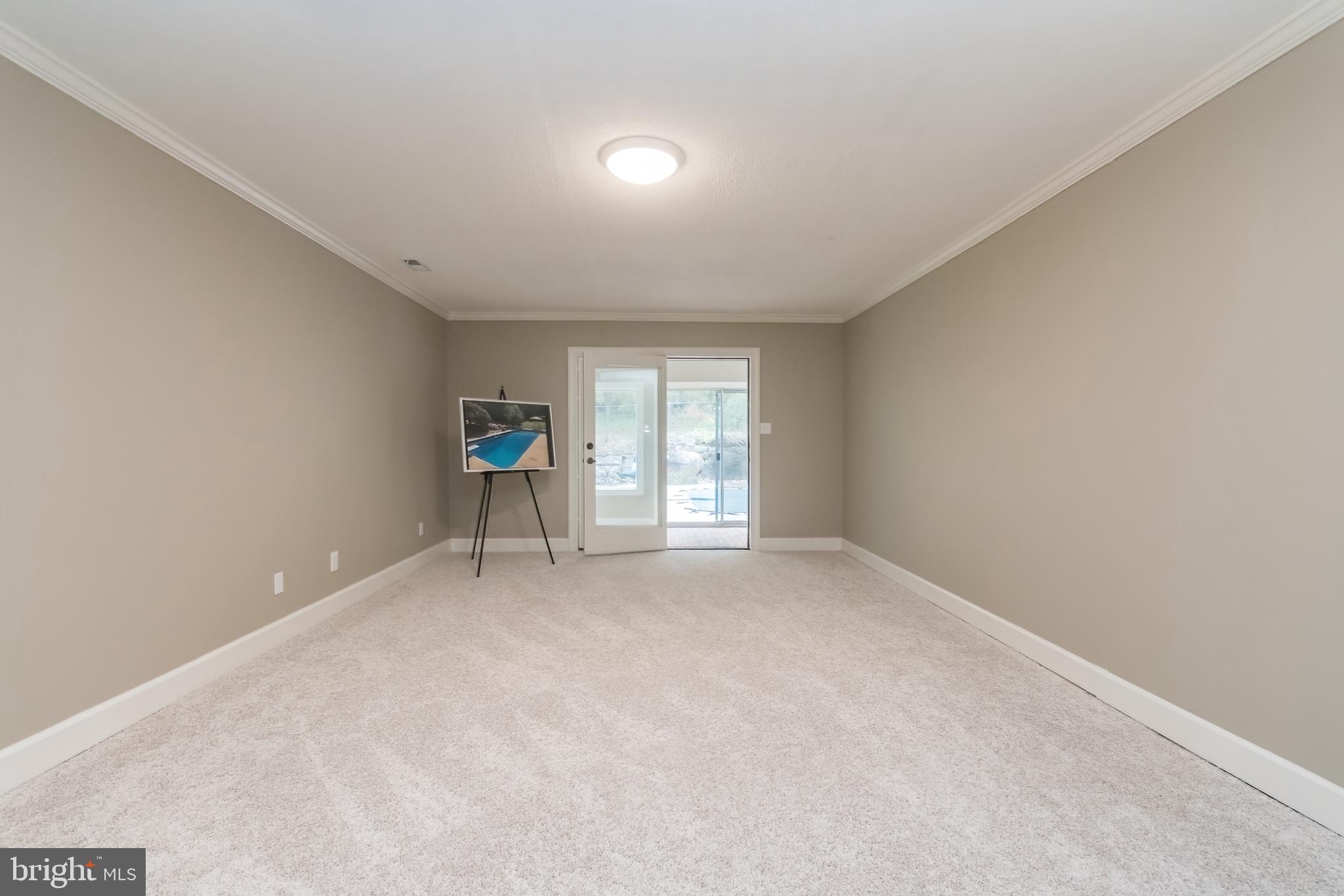 RIDGE VALLEY - Residential