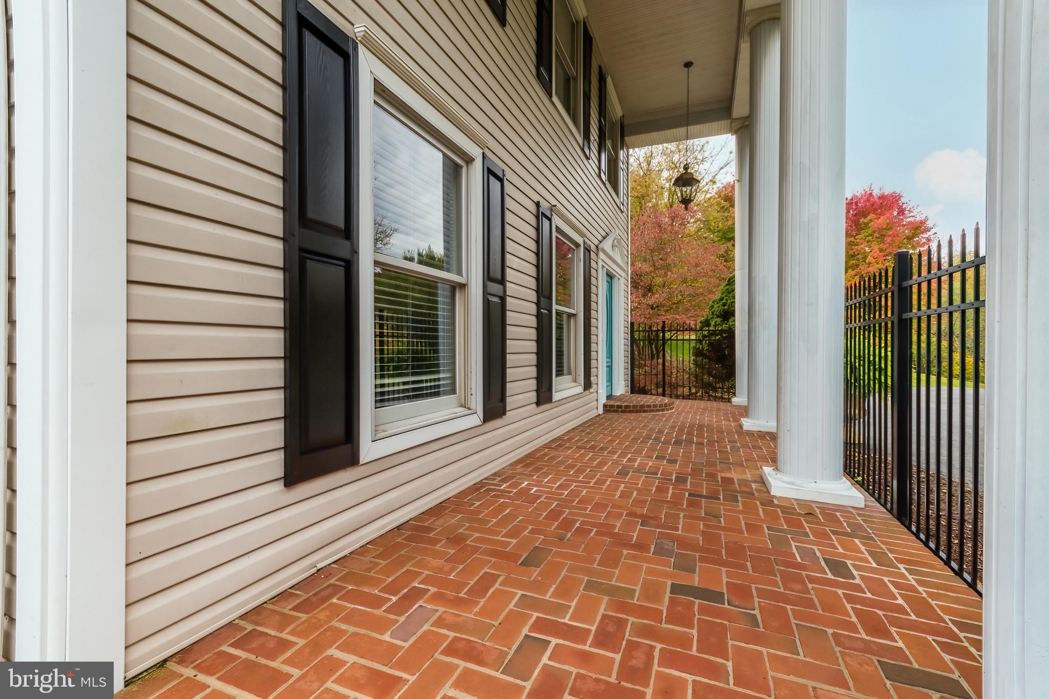 RIDGE VALLEY - Residential