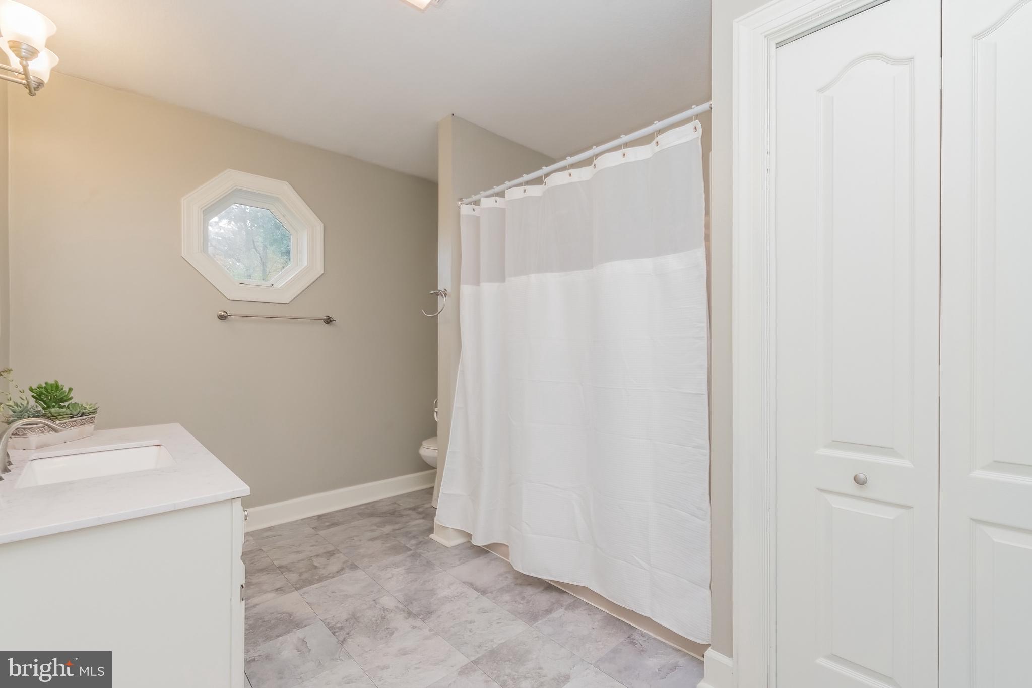 RIDGE VALLEY - Residential