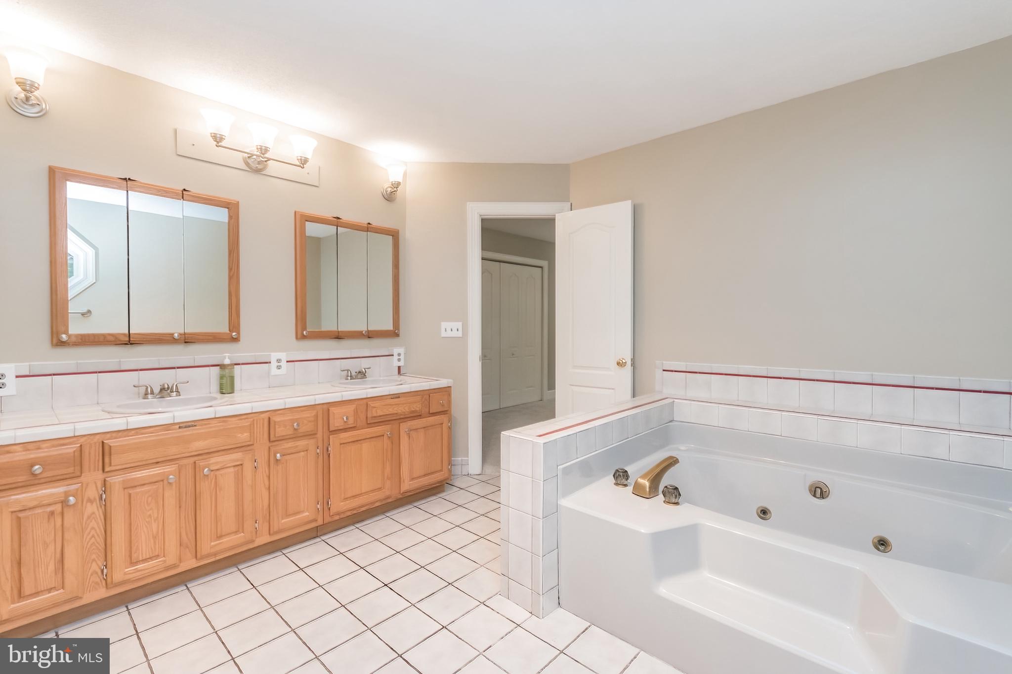 RIDGE VALLEY - Residential