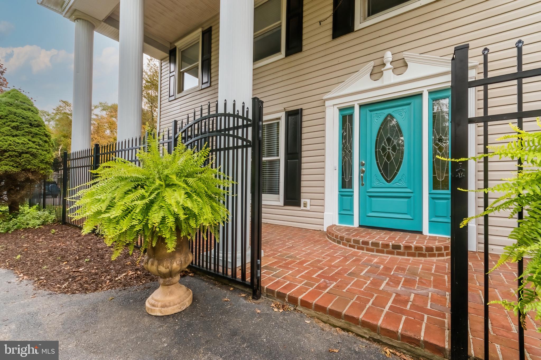 RIDGE VALLEY - Residential