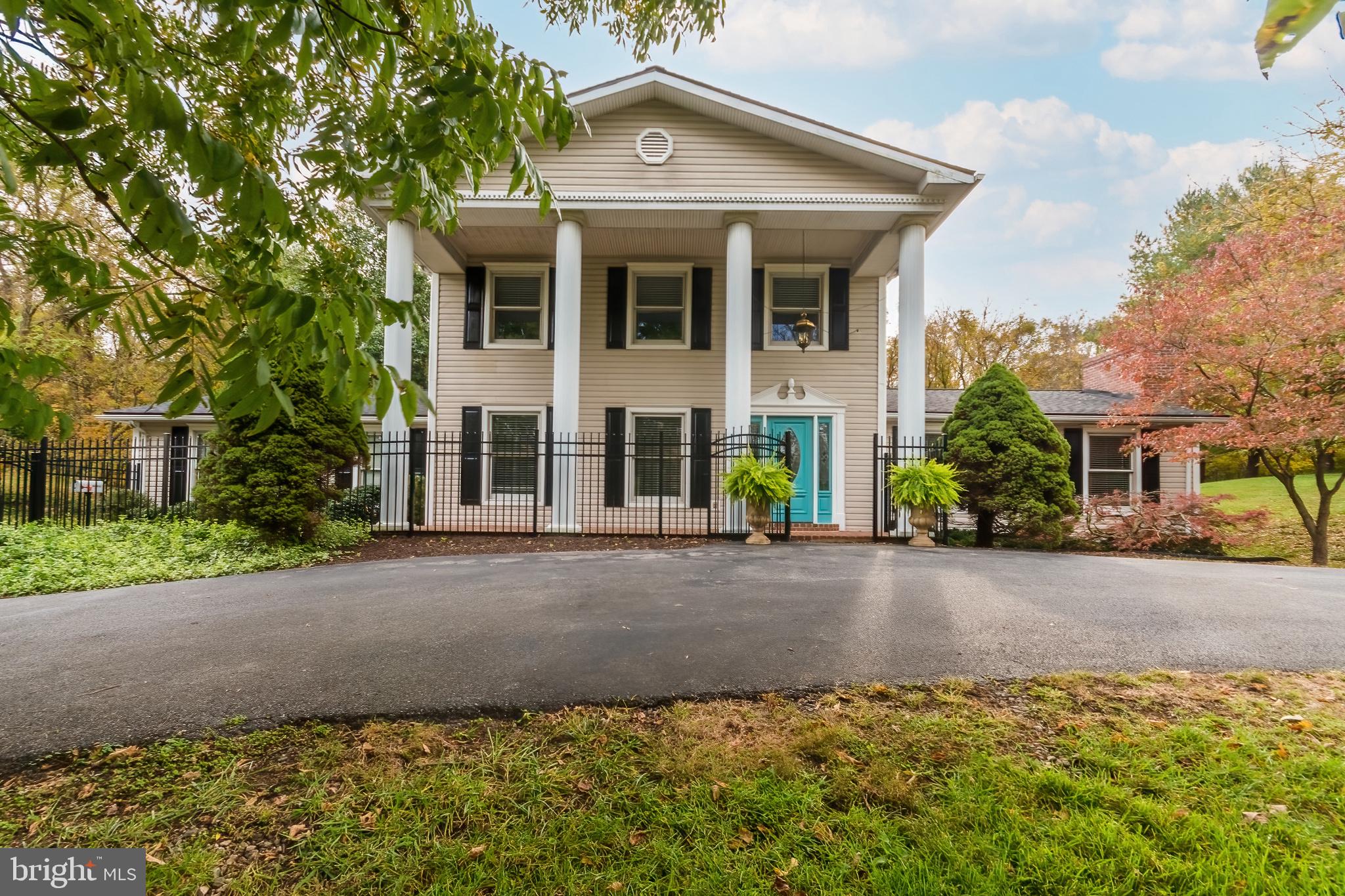 RIDGE VALLEY - Residential