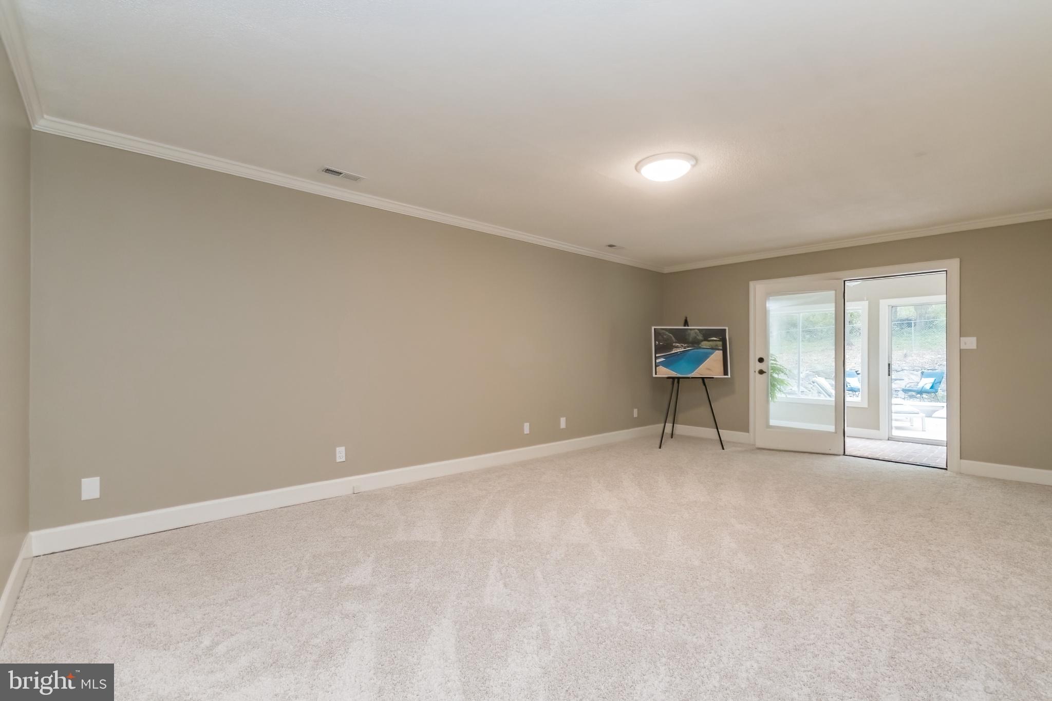 RIDGE VALLEY - Residential