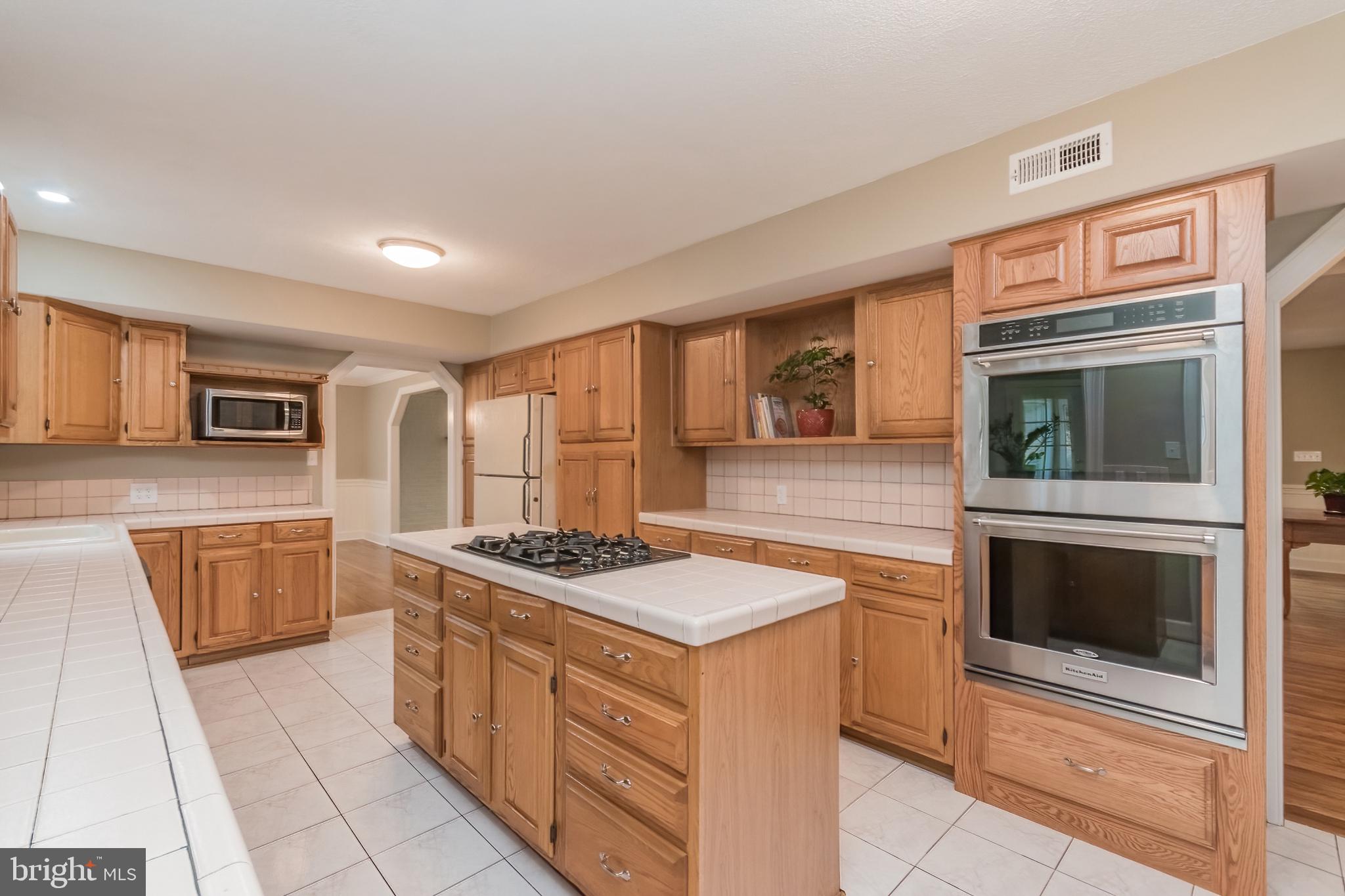 RIDGE VALLEY - Residential