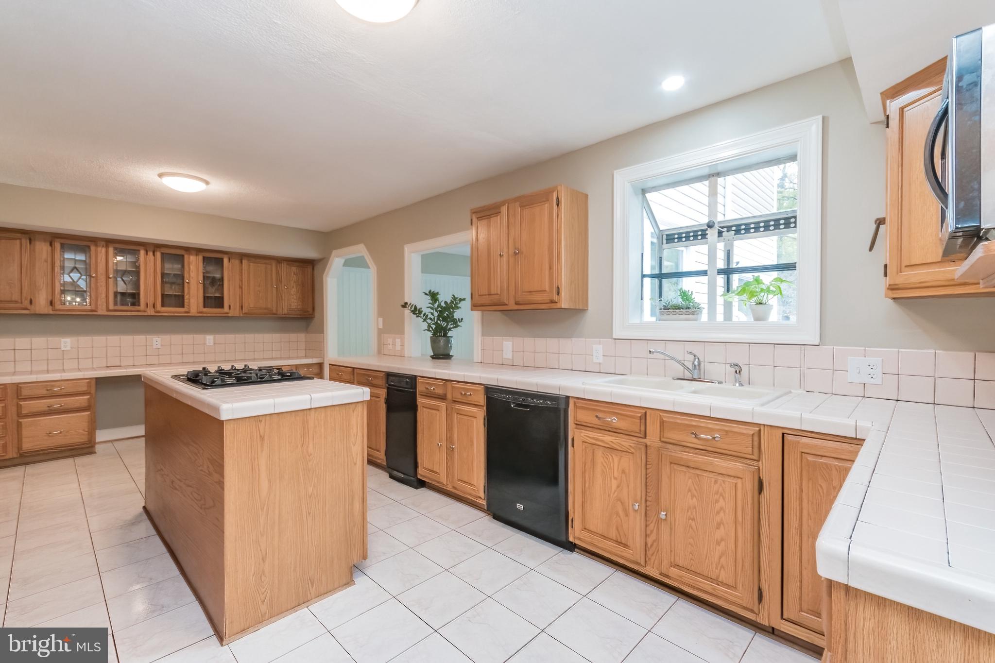 RIDGE VALLEY - Residential