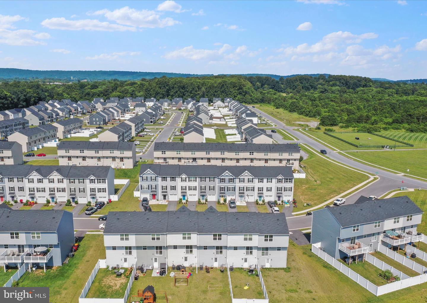 THE LAKES AT MARTINSBURG - Residential Lease
