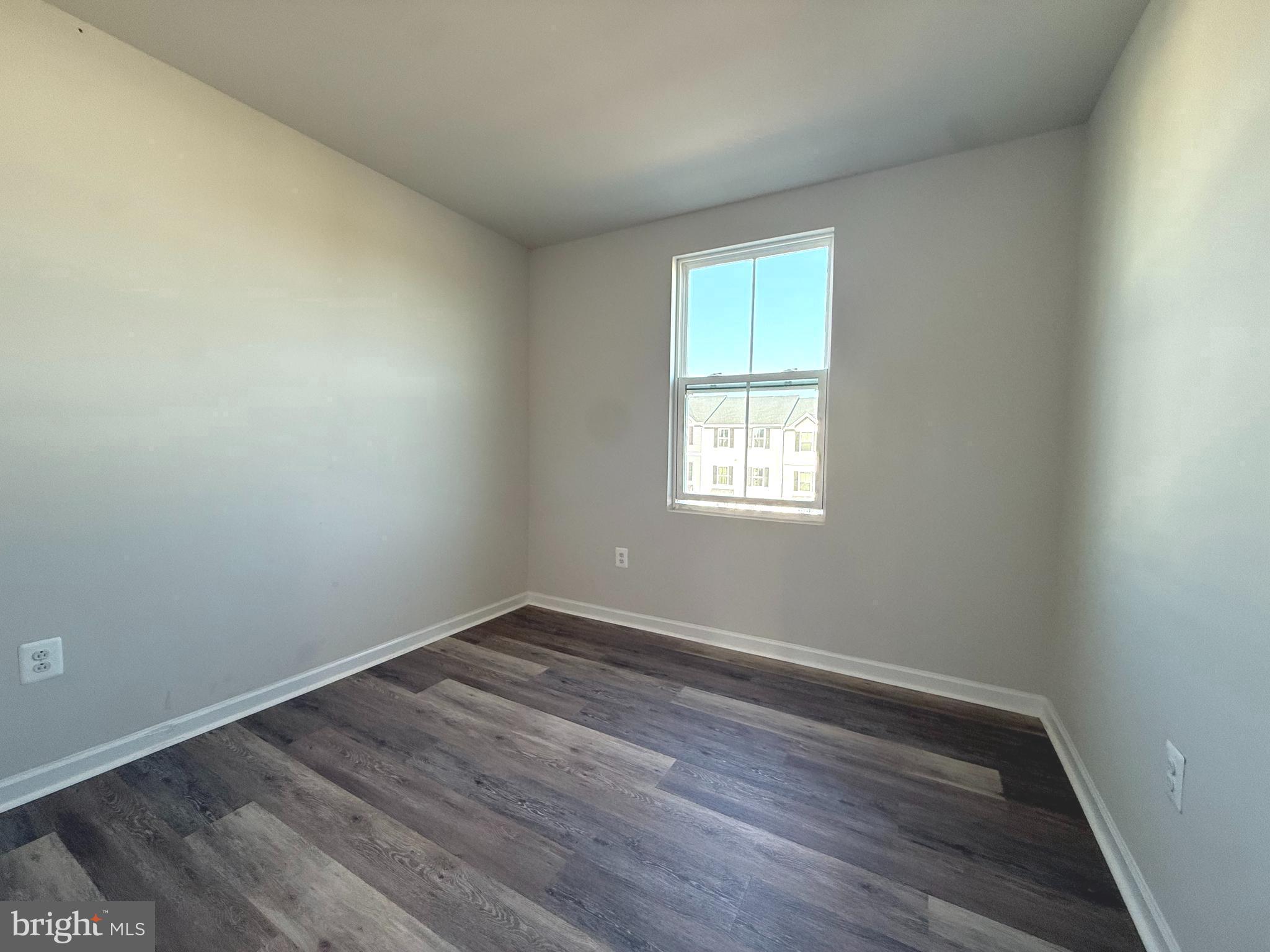 THE LAKES AT MARTINSBURG - Residential Lease