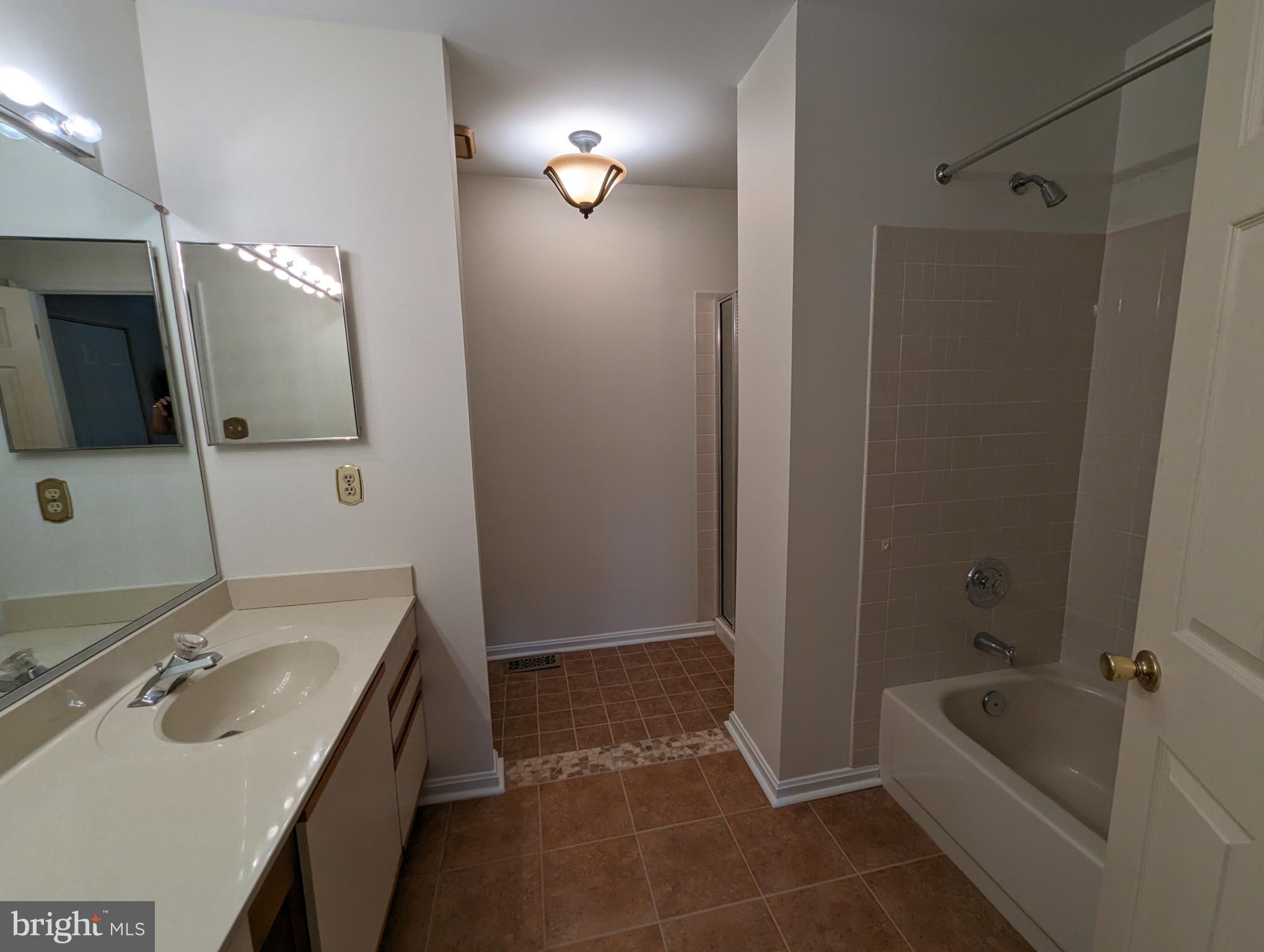 FOXBOROUGH FARMS - Residential