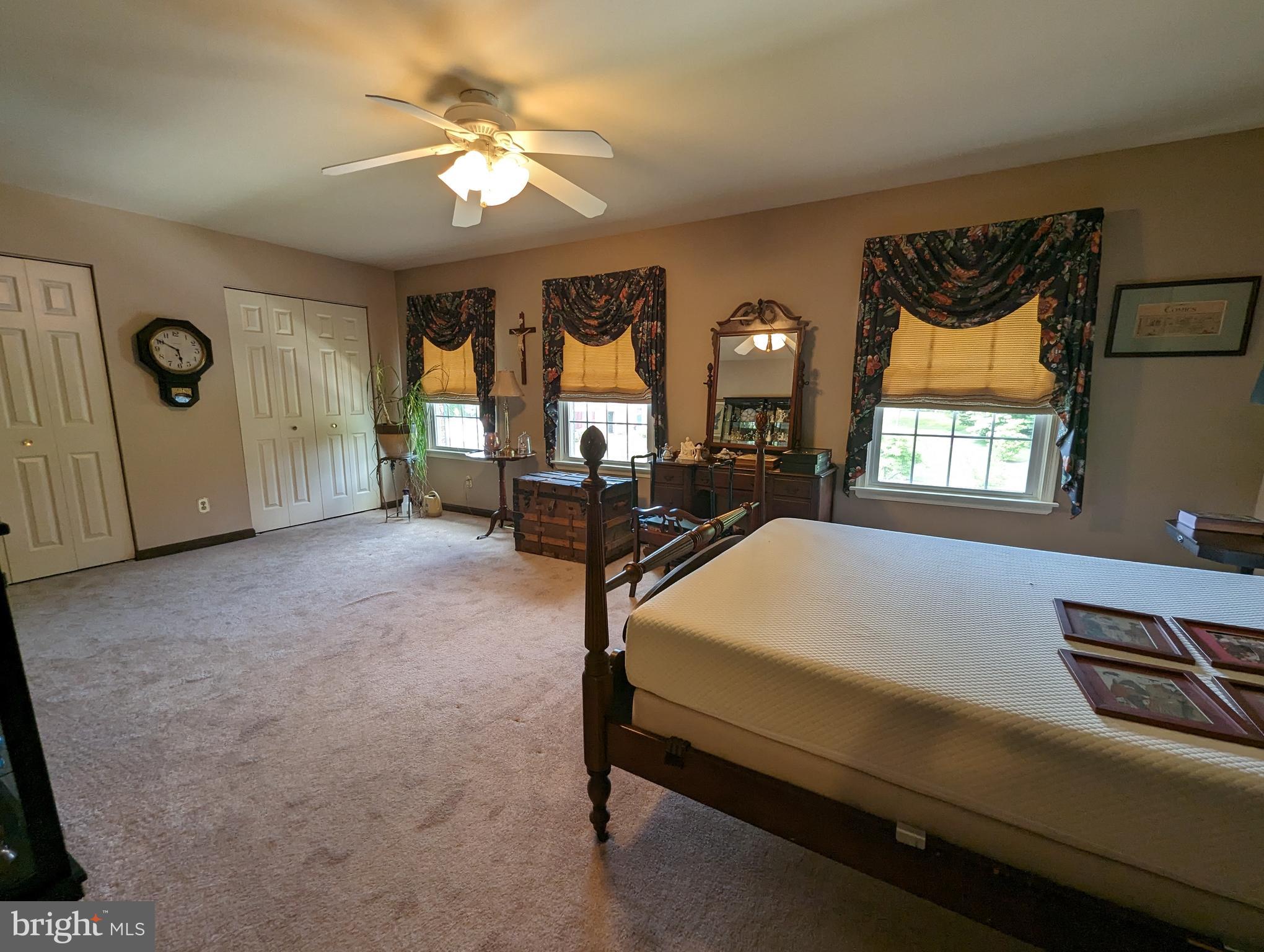 FOXBOROUGH FARMS - Residential