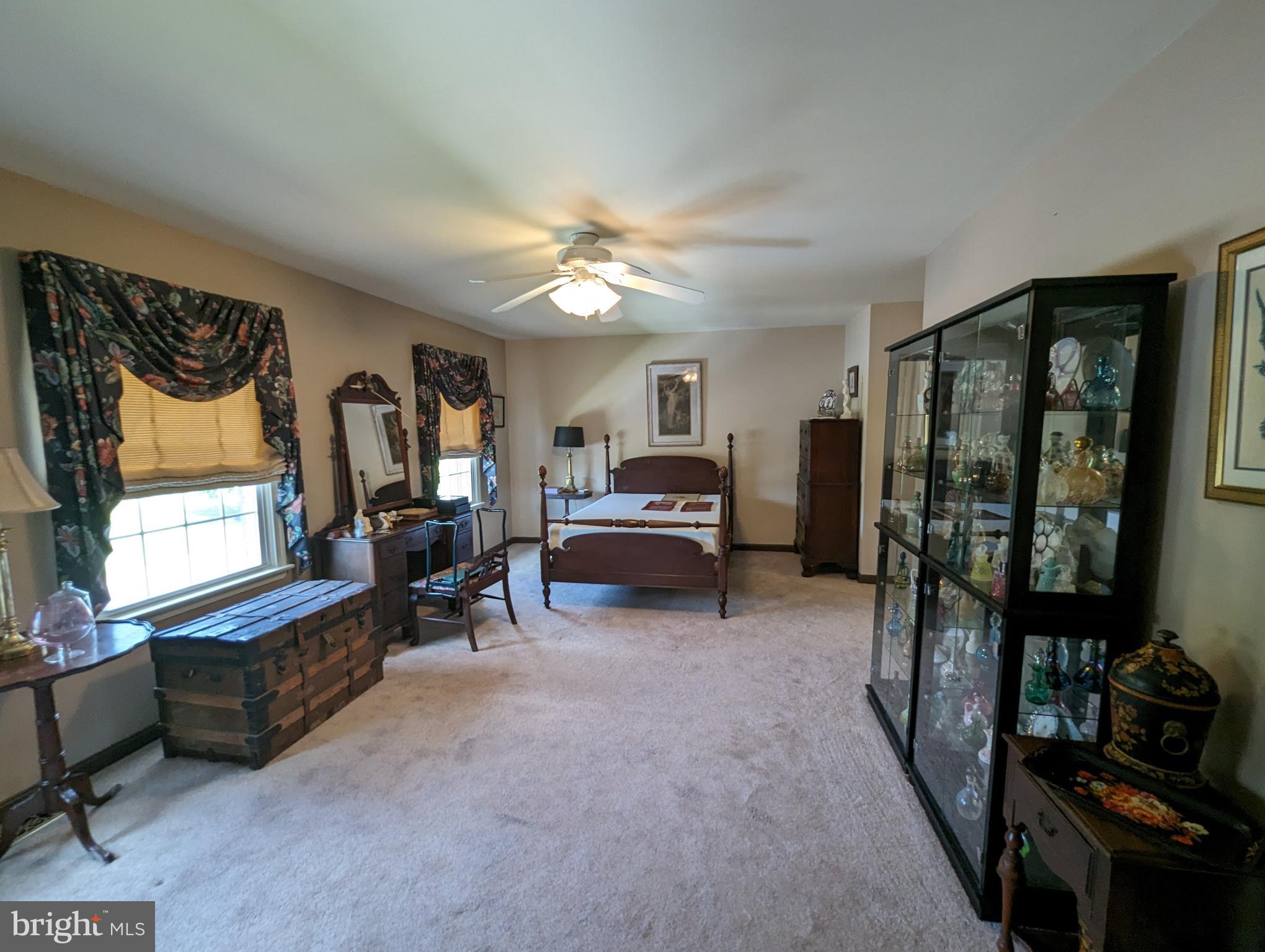 FOXBOROUGH FARMS - Residential