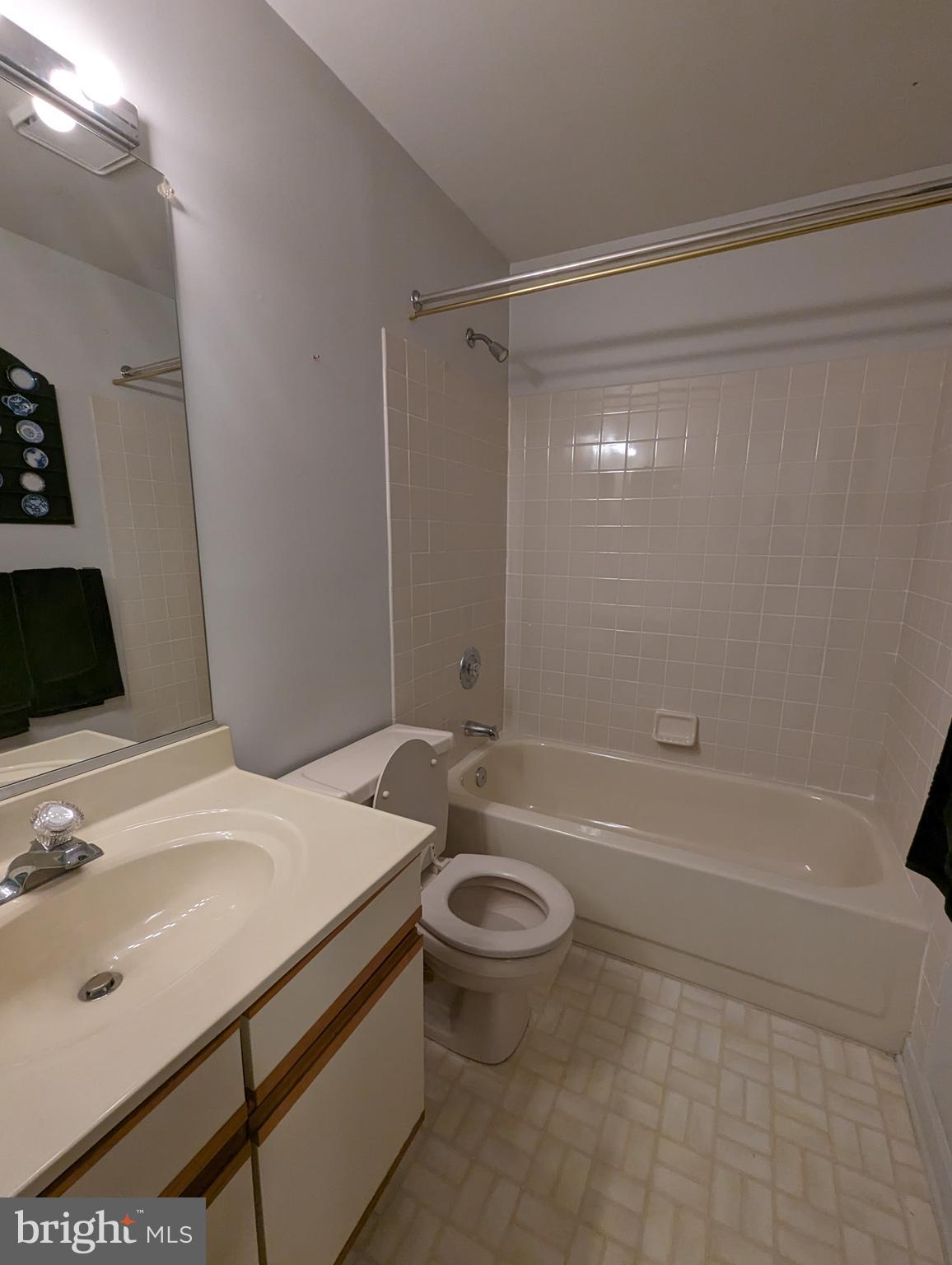 FOXBOROUGH FARMS - Residential