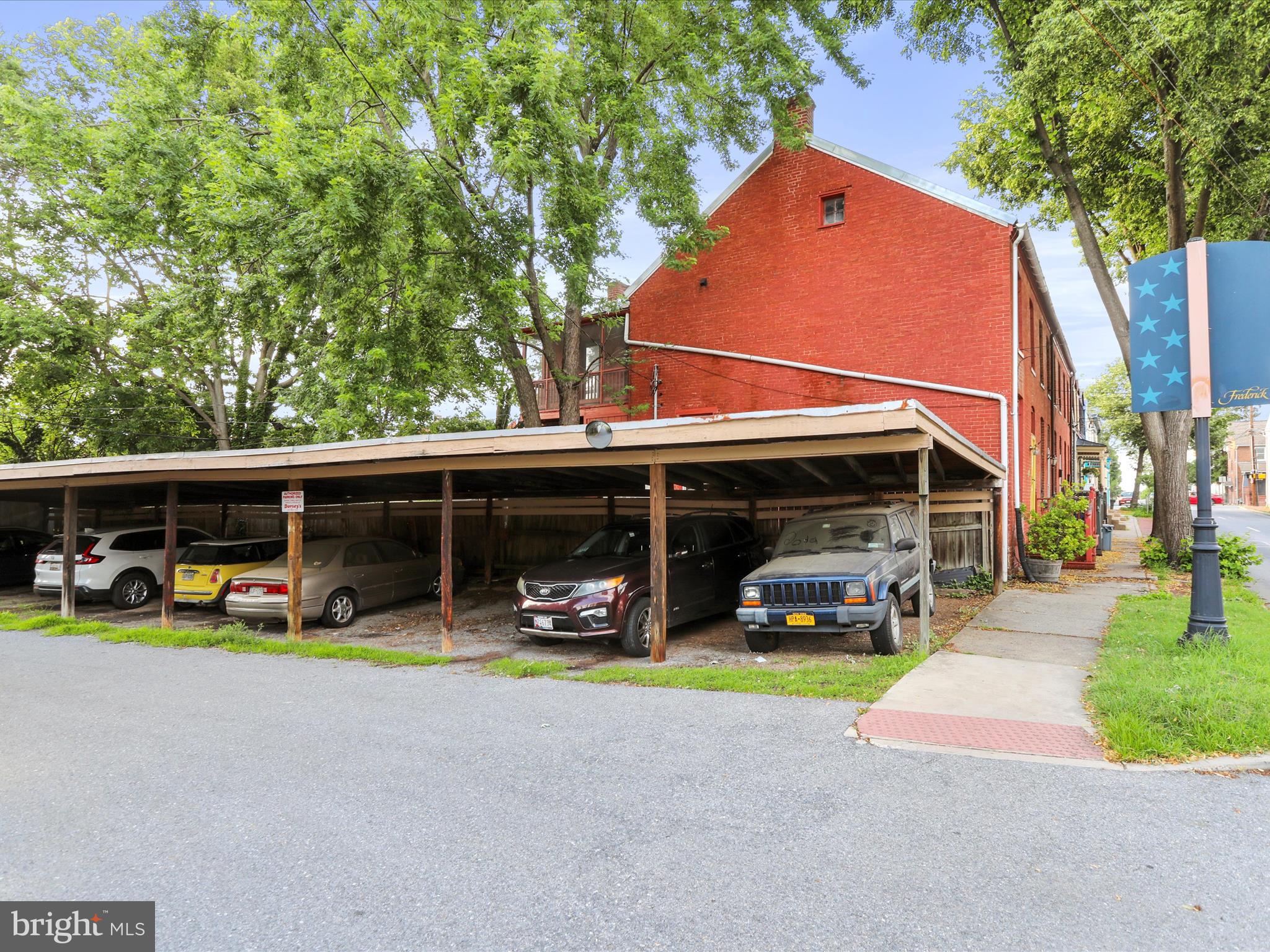 FREDERICK HISTORIC DISTRICT - Residential