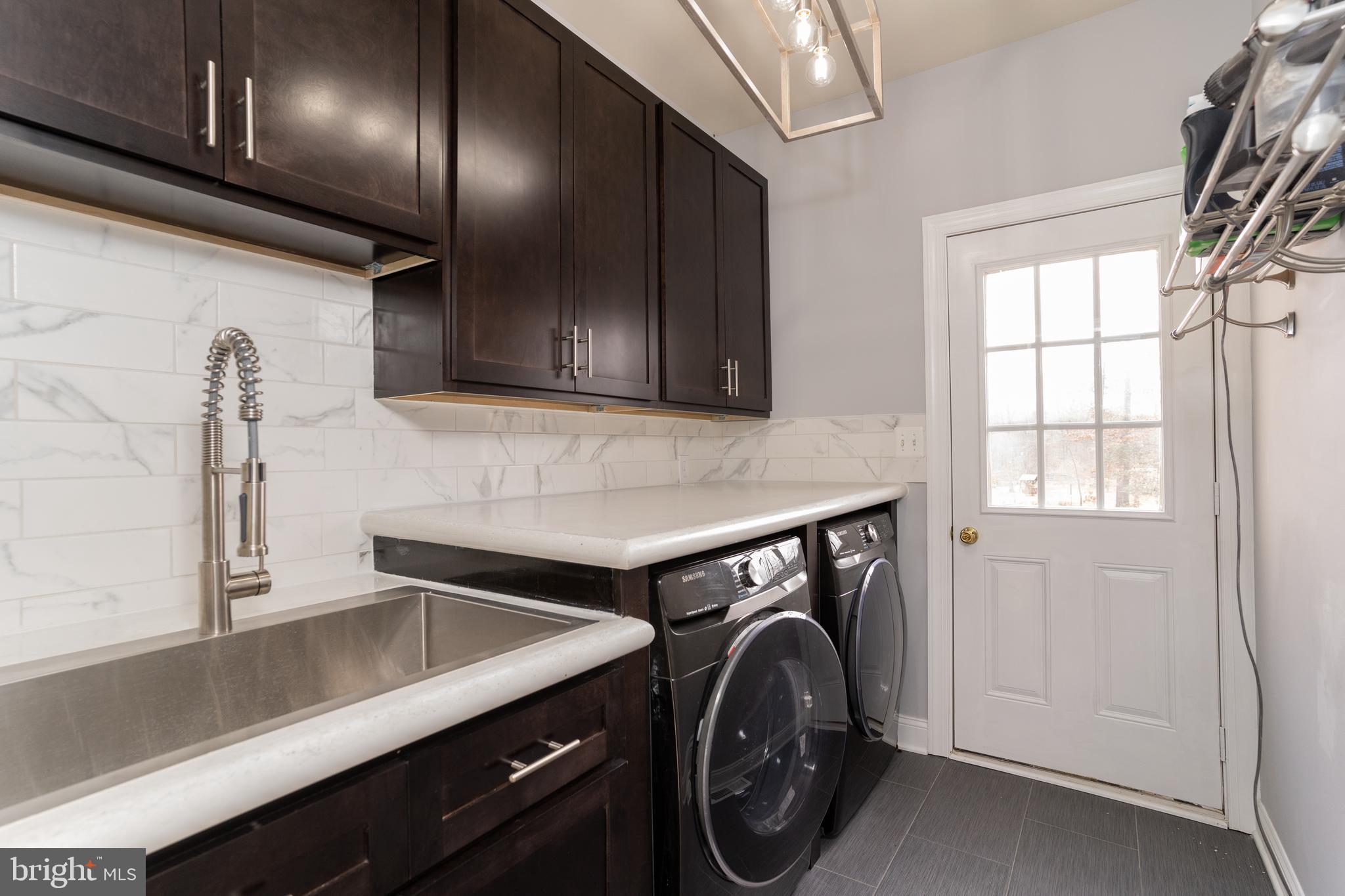 KUHN ESTATES - Residential