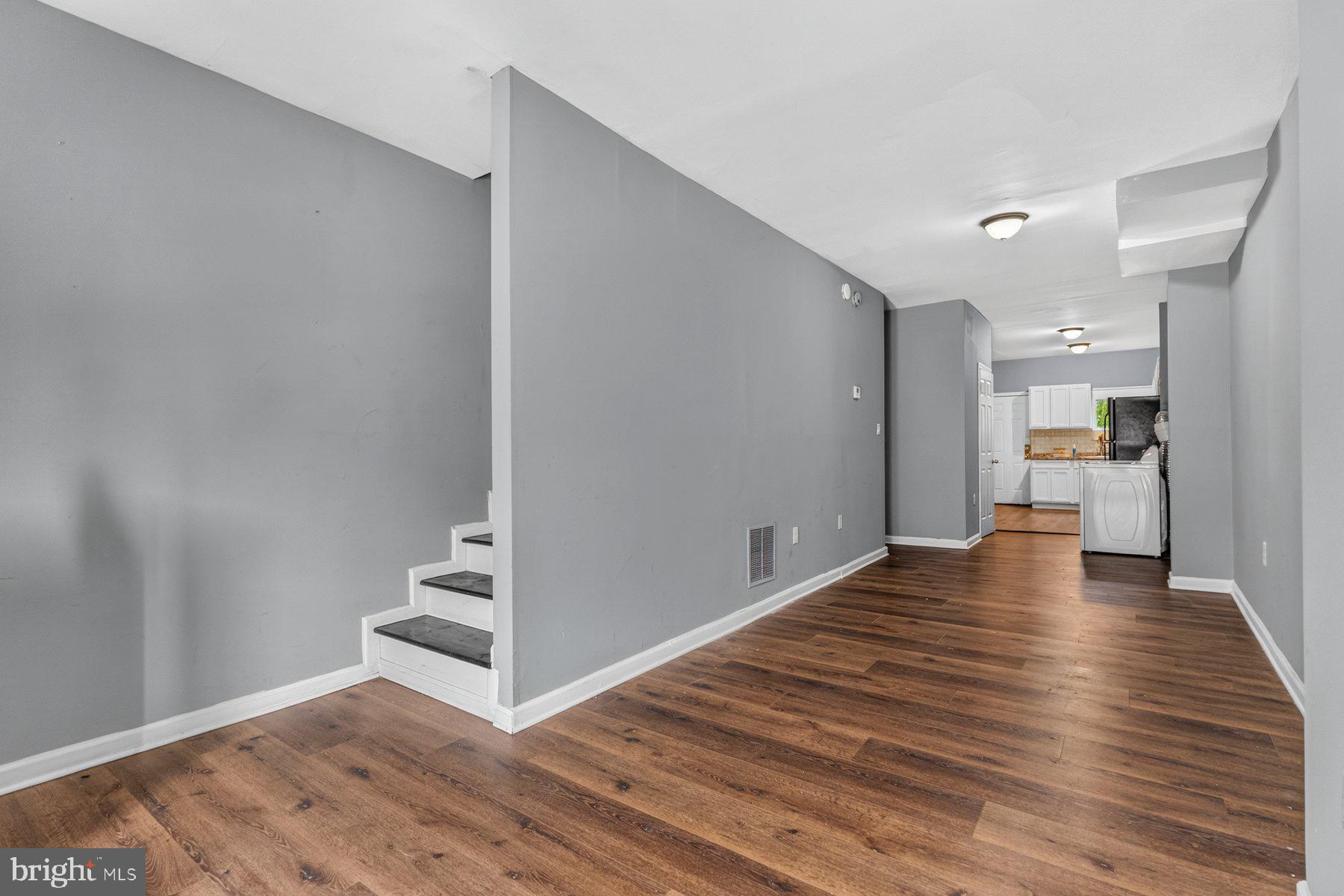 2036 WALBROOK AVENUE