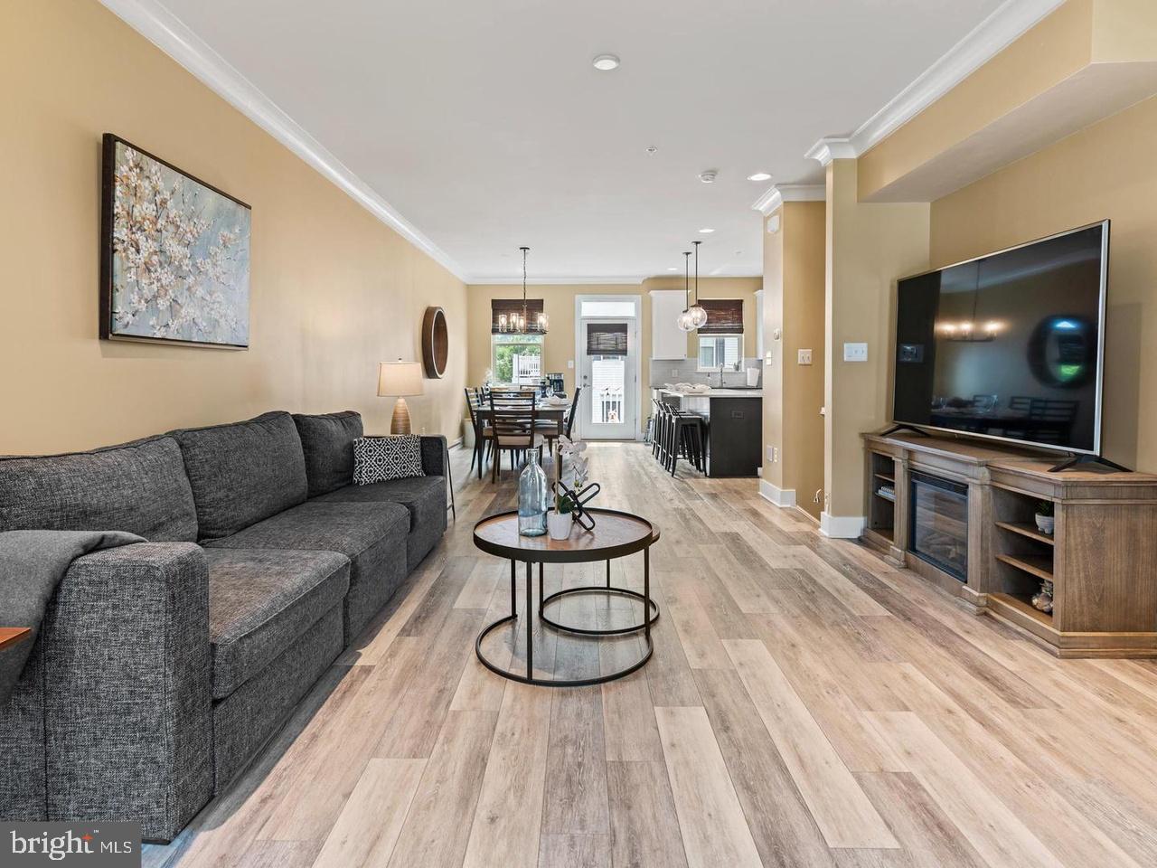 CLARKSBURG TOWN CENTER - Residential Lease