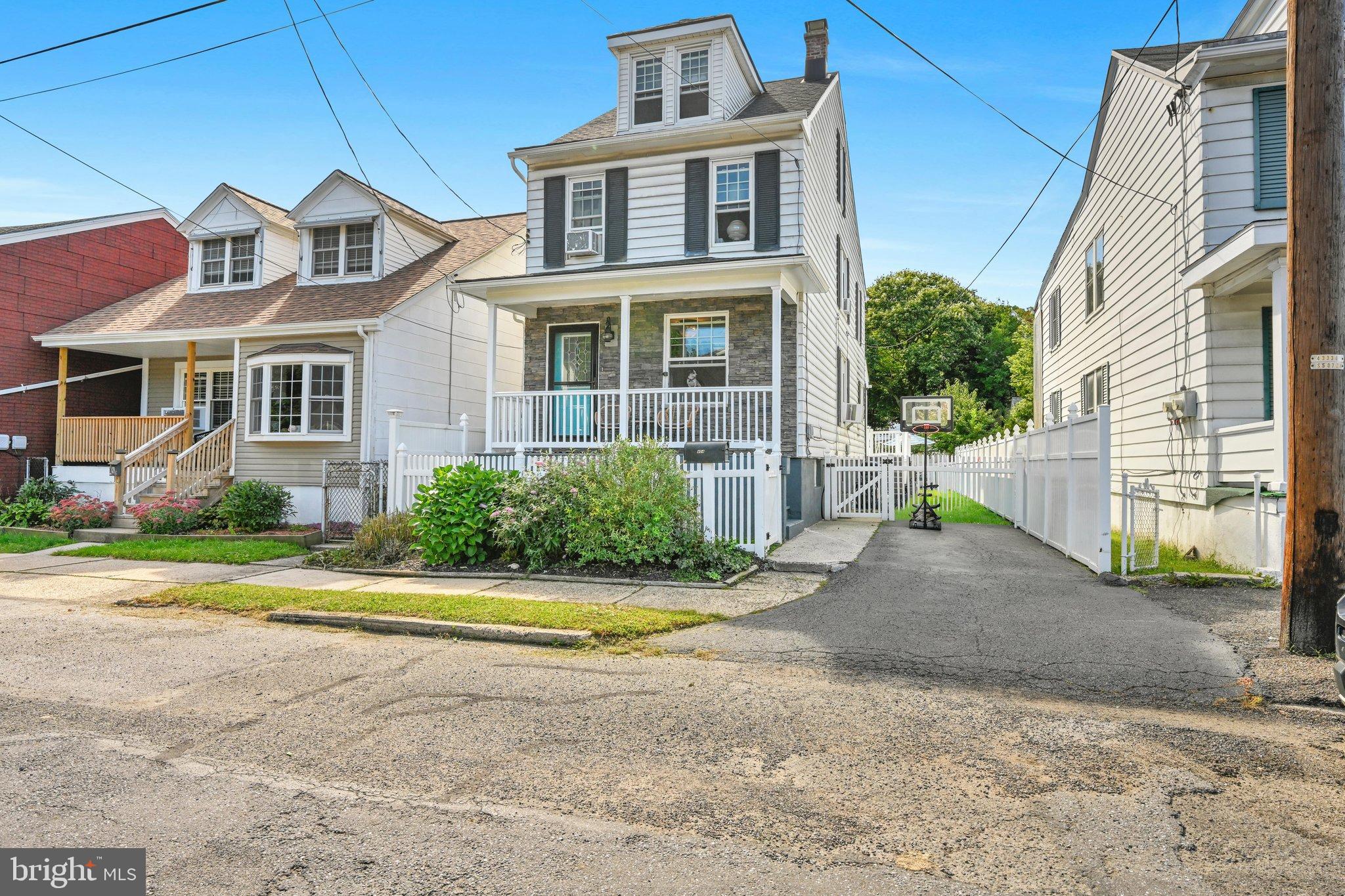 404 S FRONT STREET