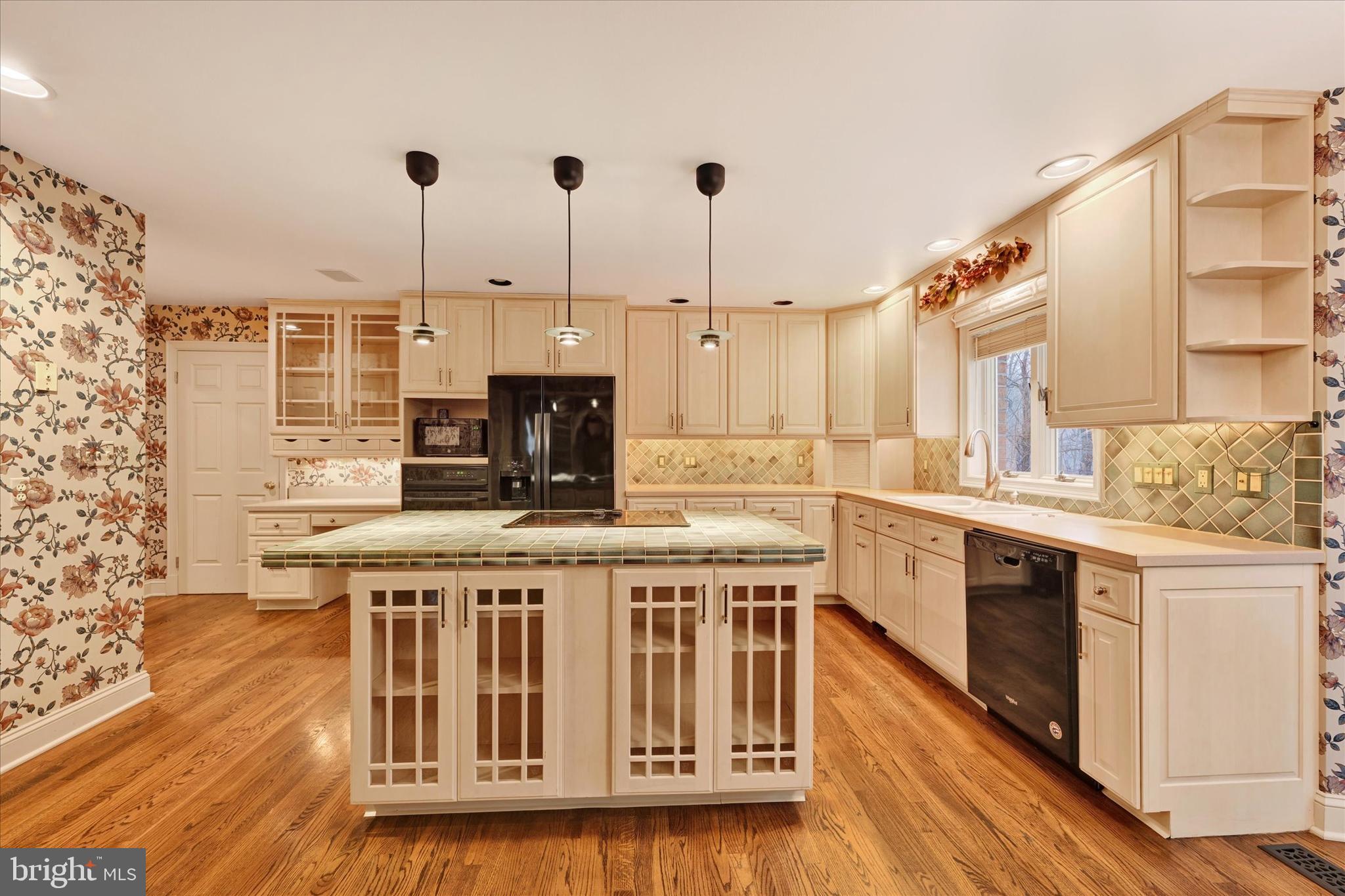 WORTHINGTON HILLSIDE II - Residential