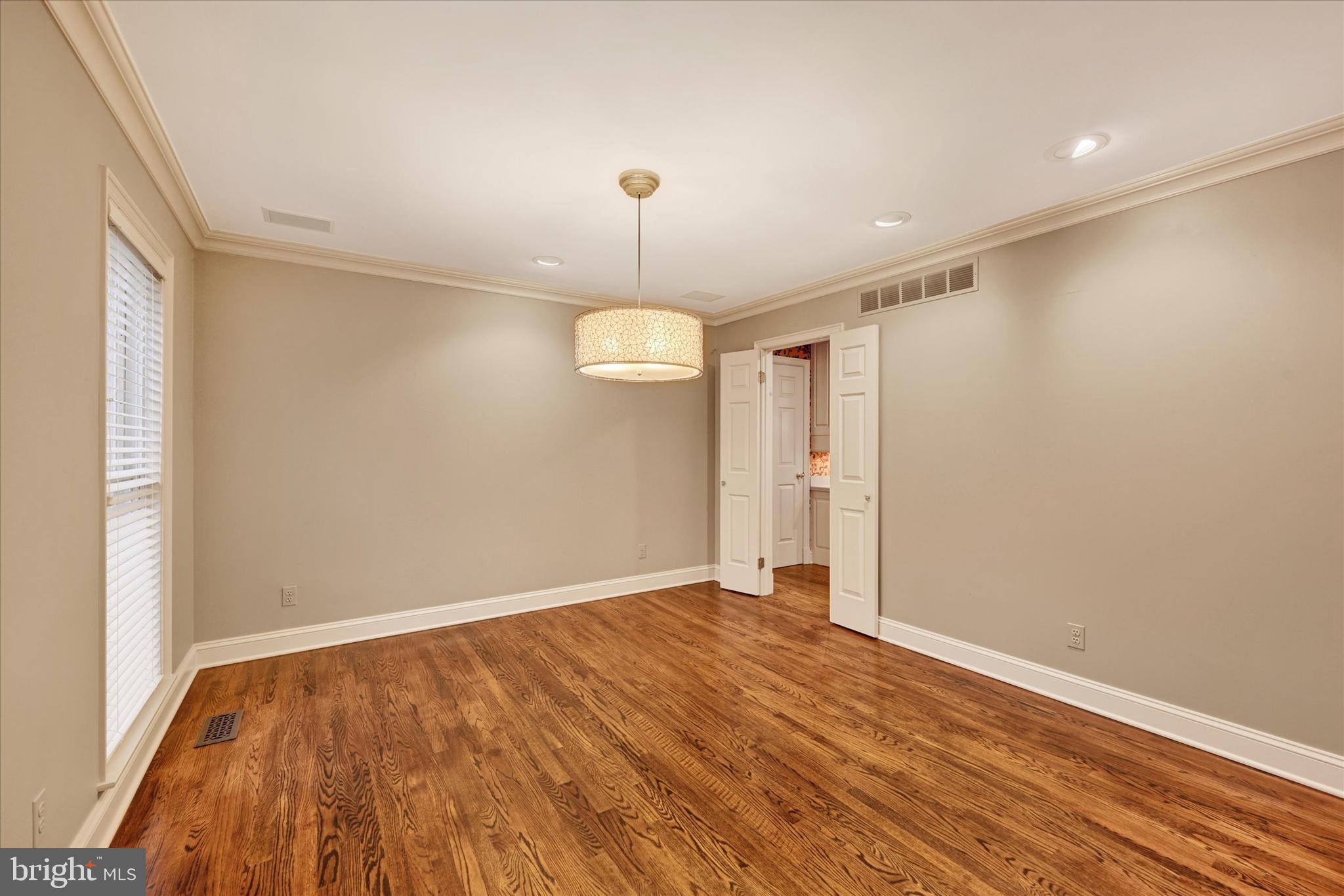 WORTHINGTON HILLSIDE II - Residential