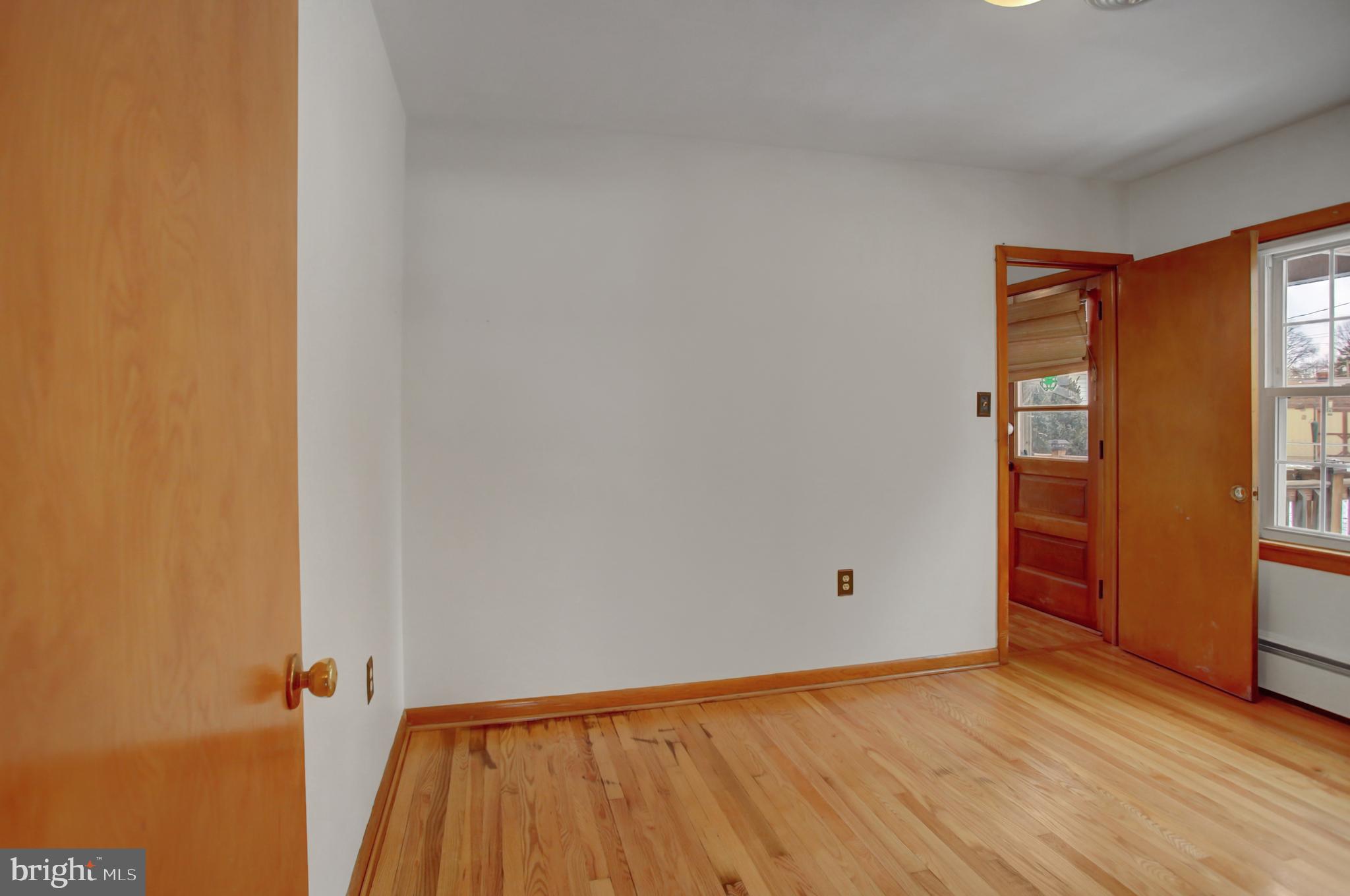 TAMMANY MANOR - Residential