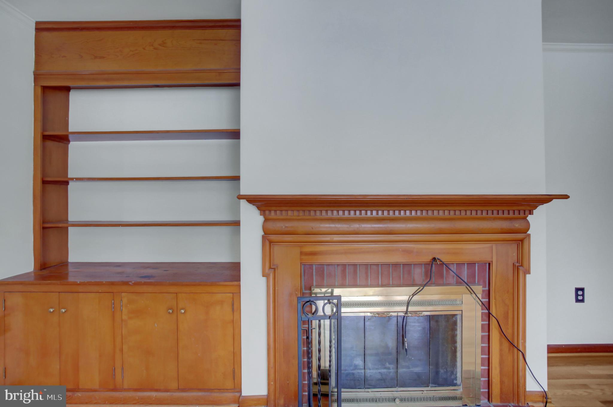 TAMMANY MANOR - Residential