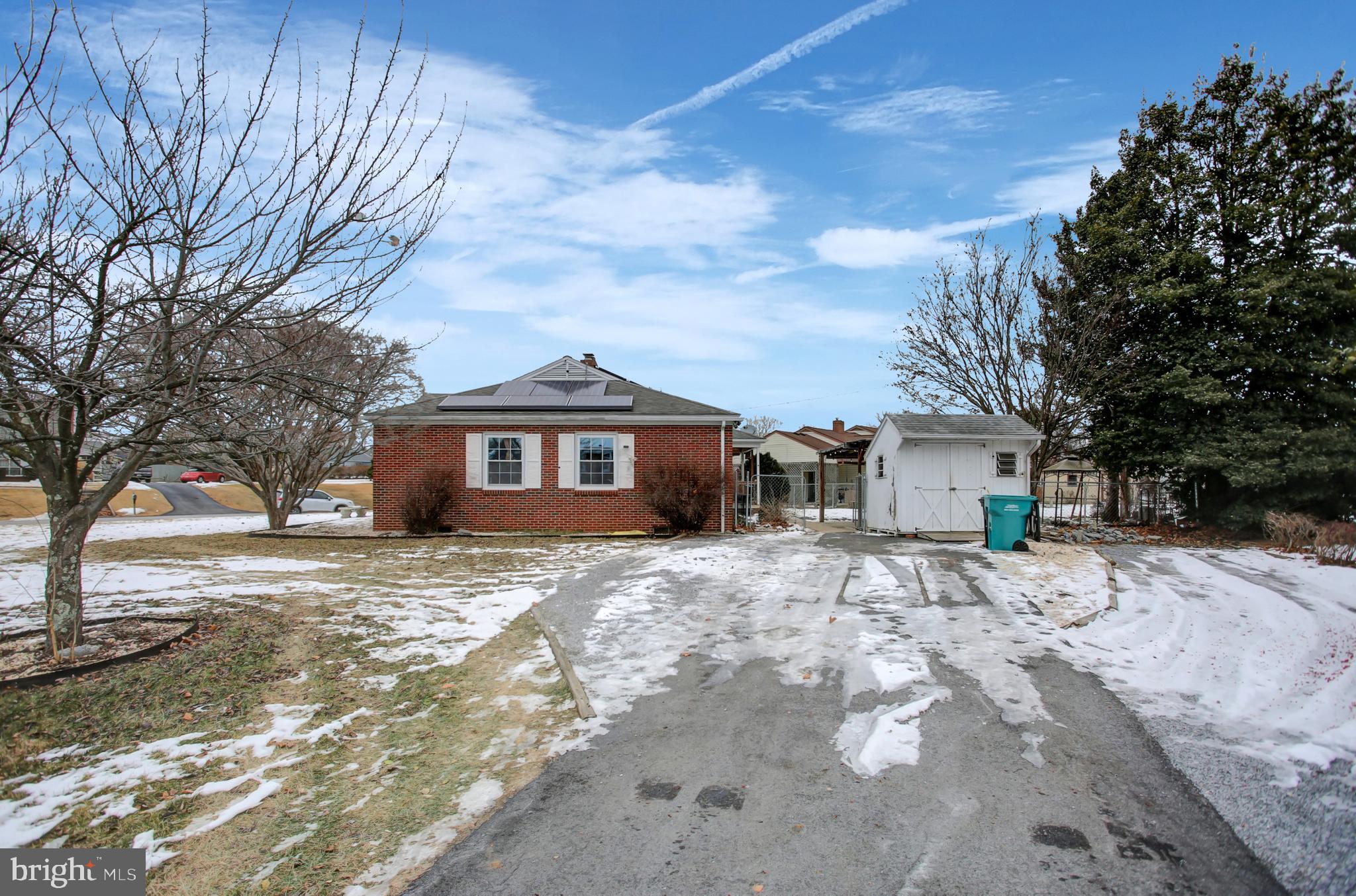 TAMMANY MANOR - Residential