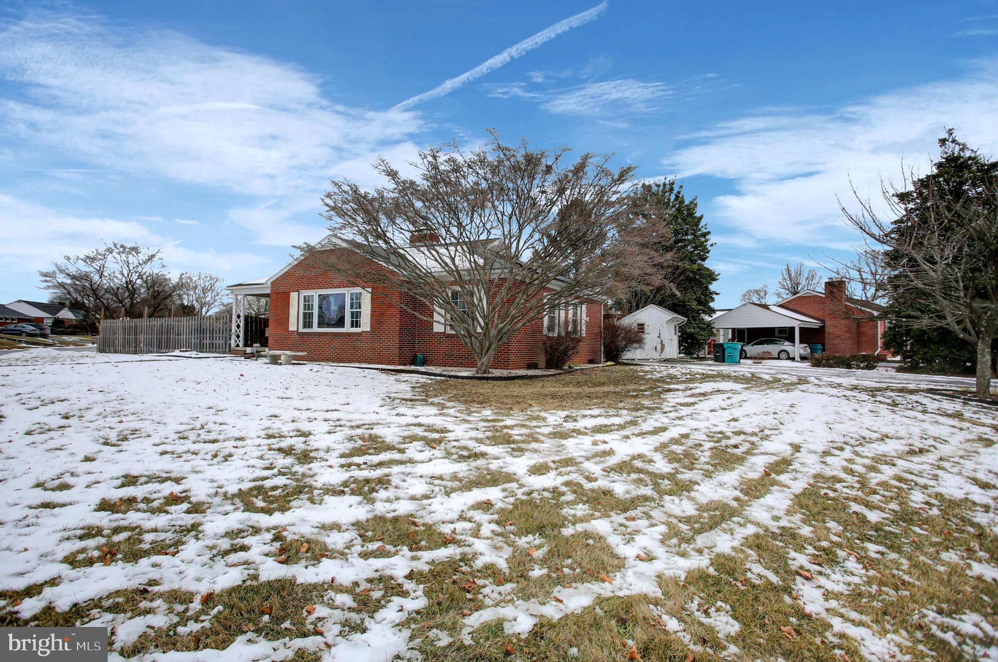 TAMMANY MANOR - Residential