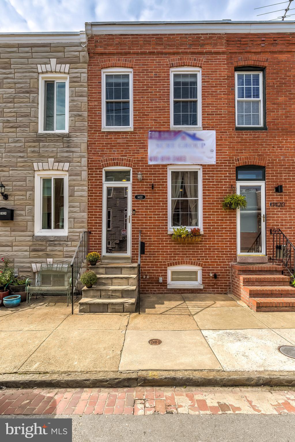 LOCUST POINT - Residential