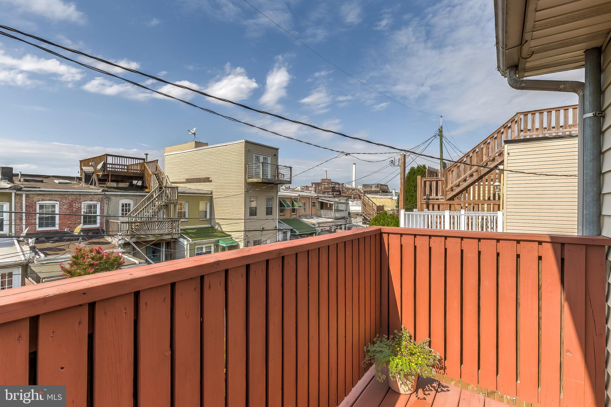 LOCUST POINT - Residential