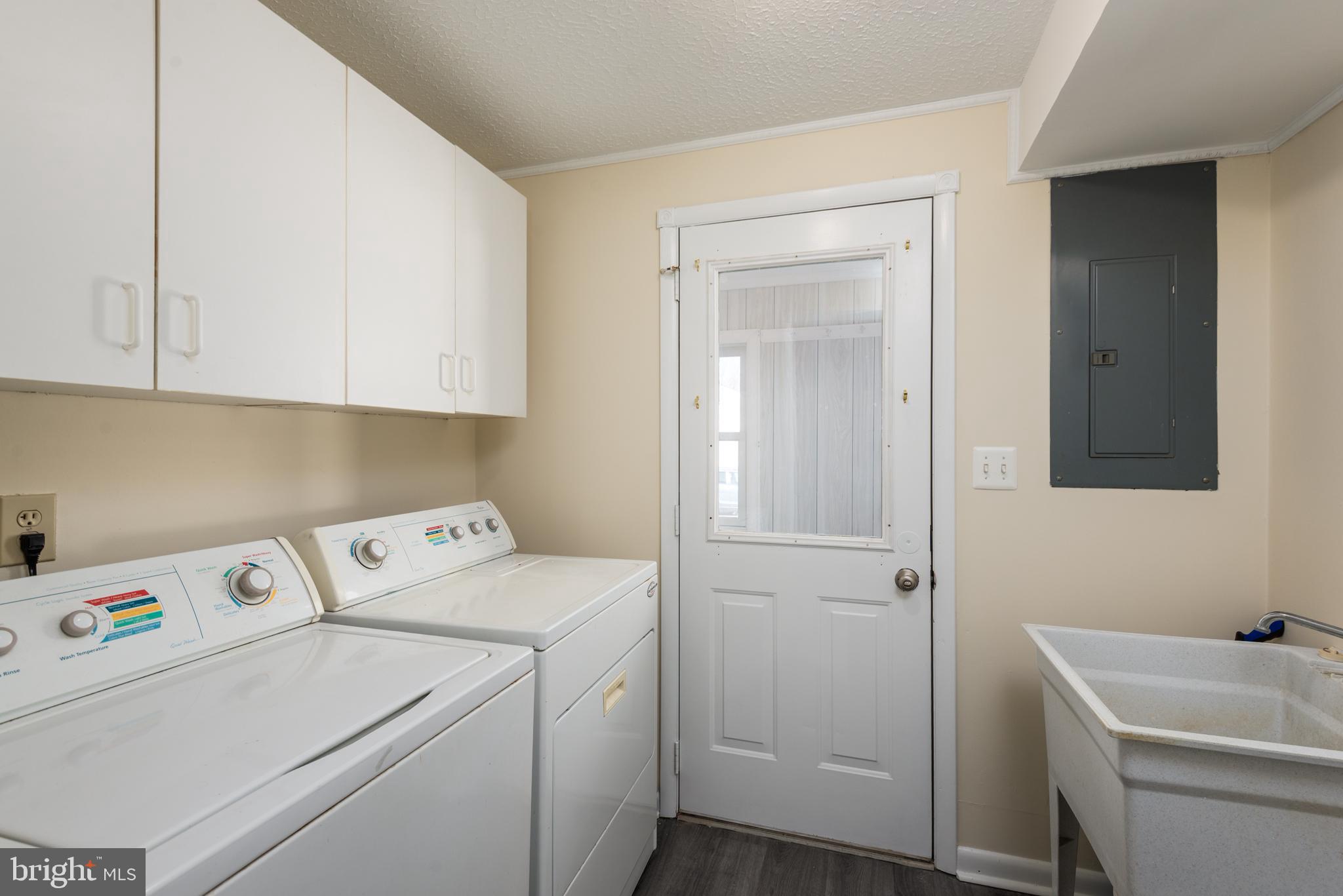 KENT ISLAND ESTATES - Residential