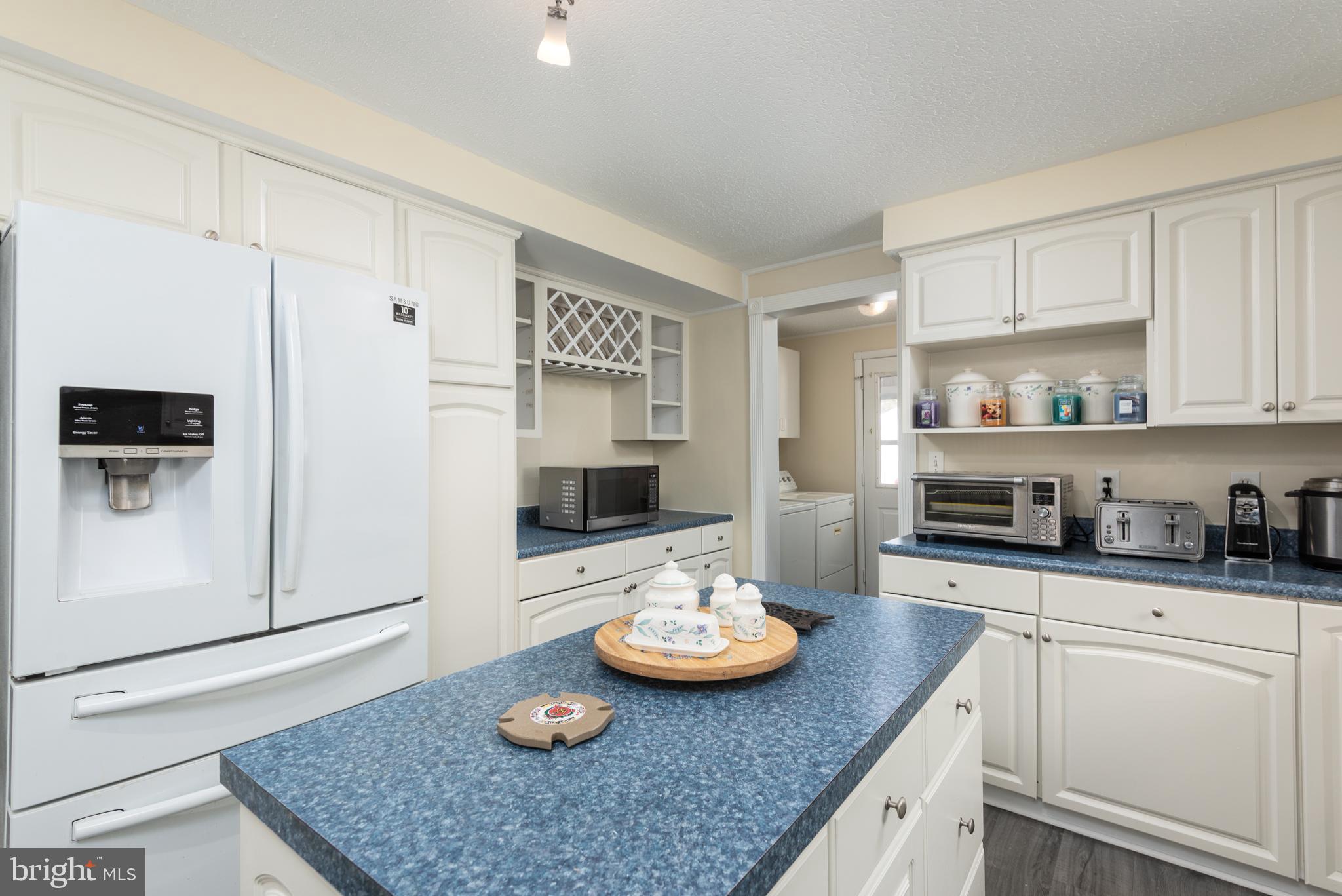 KENT ISLAND ESTATES - Residential