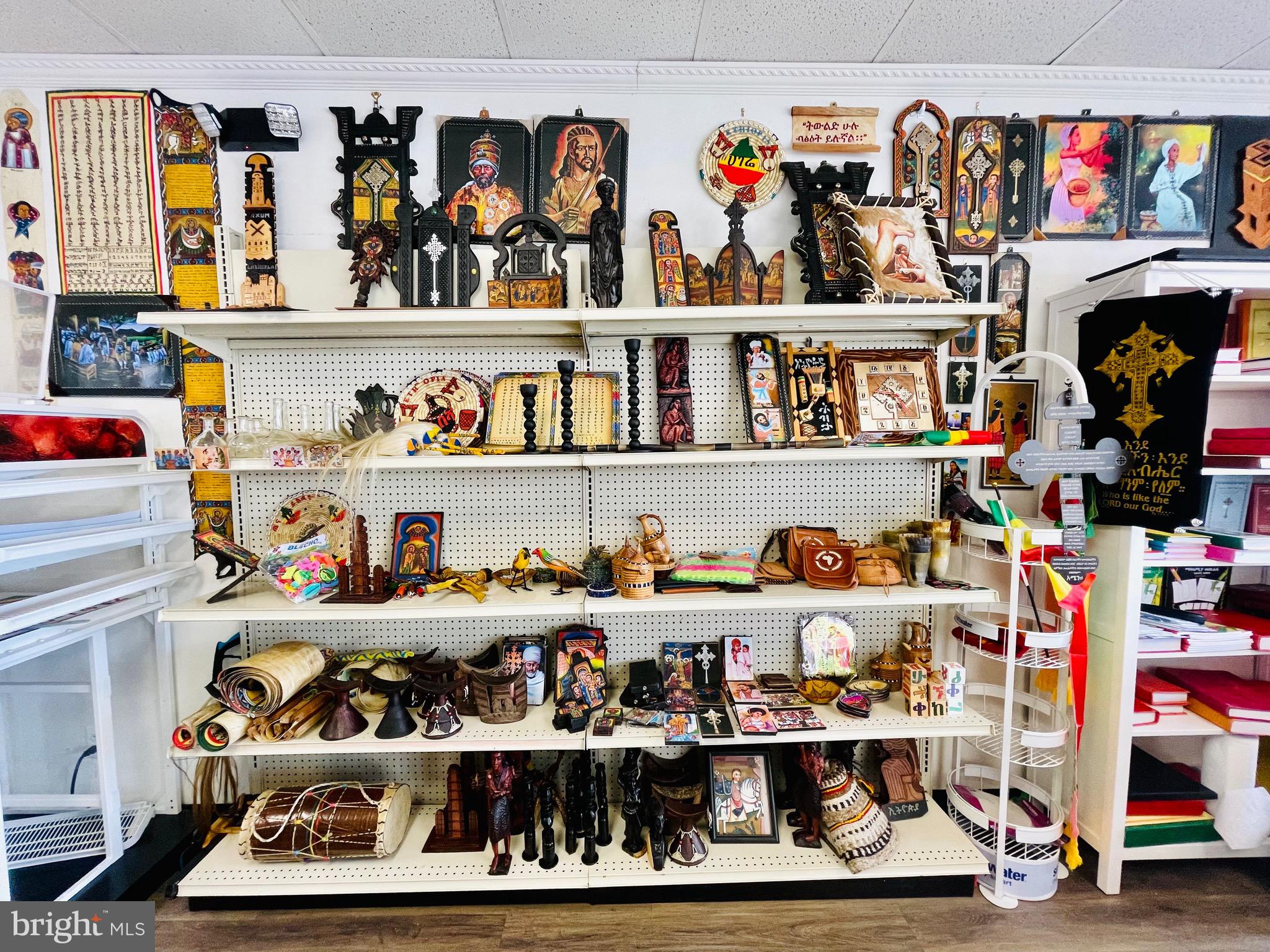 8714 RICHMOND HIGHWAY