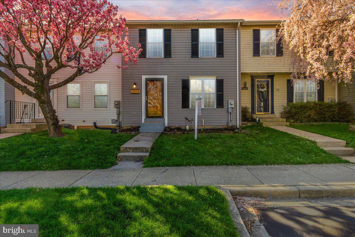 FREDERICKTOWNE VILLAGE - Residential