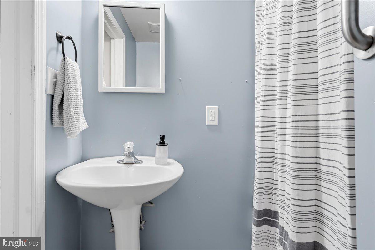 FREDERICKTOWNE VILLAGE - Residential