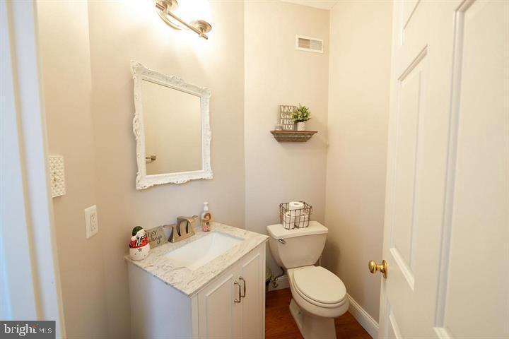 NORTHRIDGE VILLAGE - Residential Lease