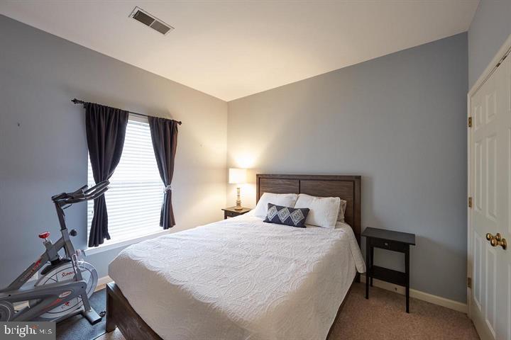 NORTHRIDGE VILLAGE - Residential Lease