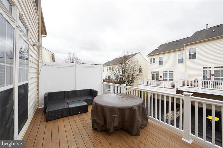 NORTHRIDGE VILLAGE - Residential Lease