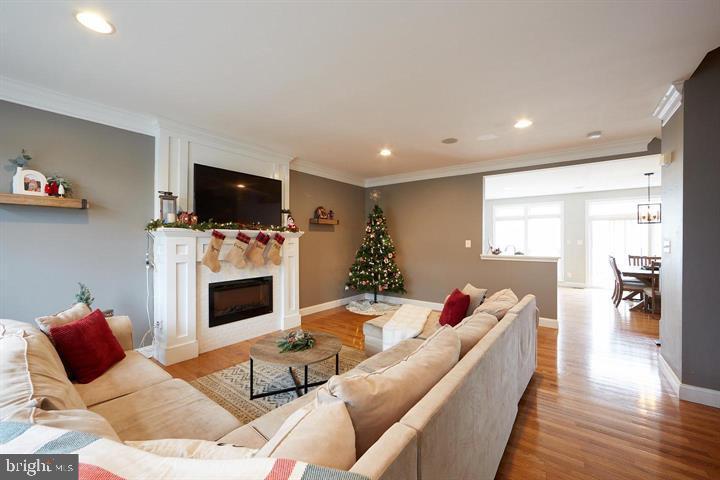 NORTHRIDGE VILLAGE - Residential Lease