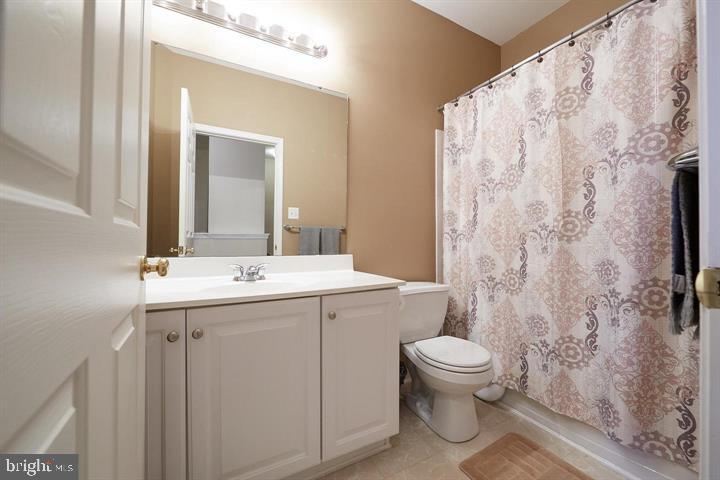 NORTHRIDGE VILLAGE - Residential Lease