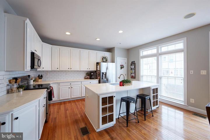 NORTHRIDGE VILLAGE - Residential Lease