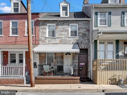 327 S 3rd Street, Columbia, PA 17512 - #: PALA2064408