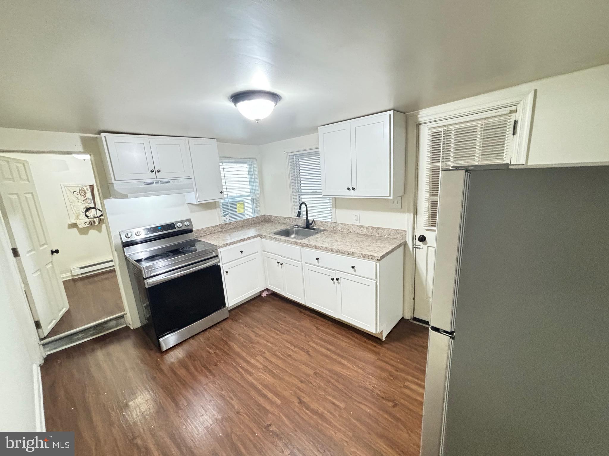 327 S 3RD STREET