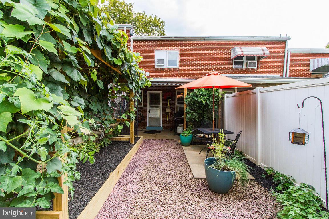 CABBAGE HILL - Residential